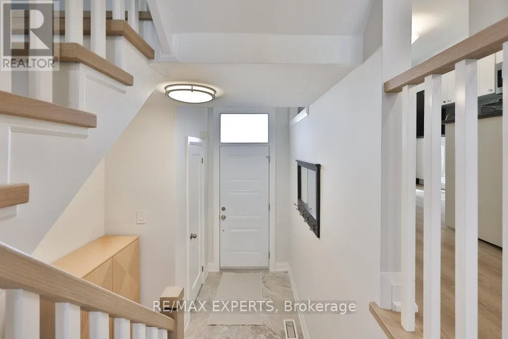 46 LUCENA CRESCENT