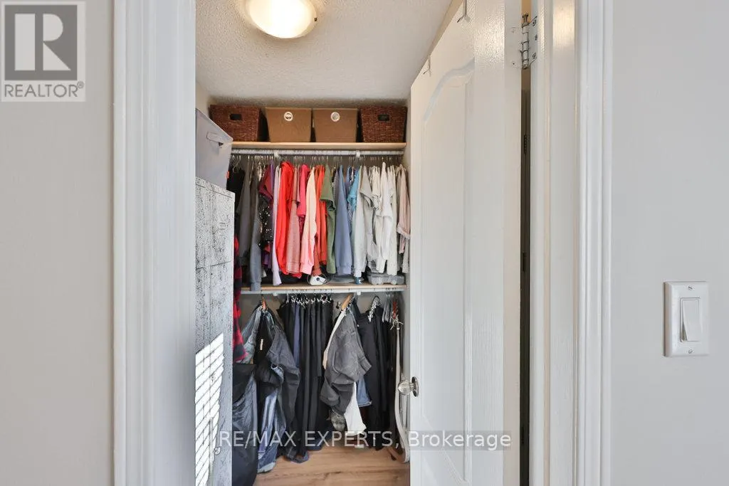 46 LUCENA CRESCENT