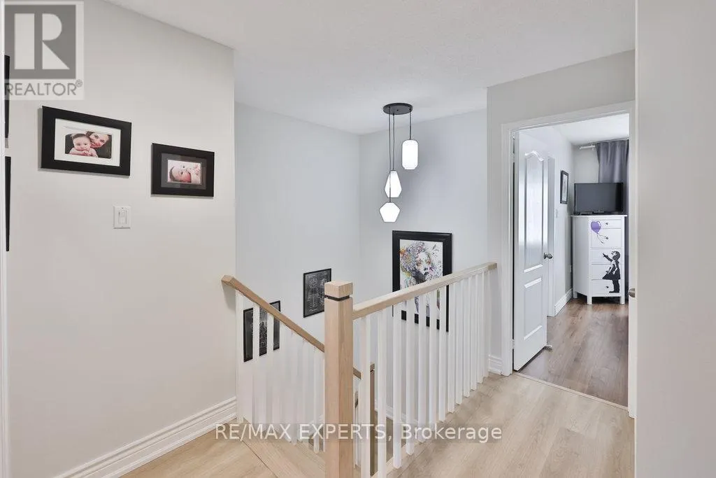 46 LUCENA CRESCENT