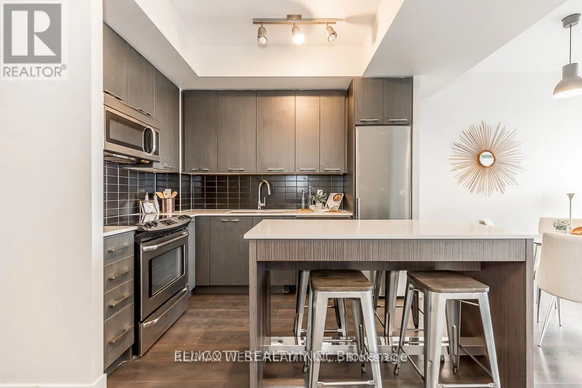 621 - 9471 YONGE STREET