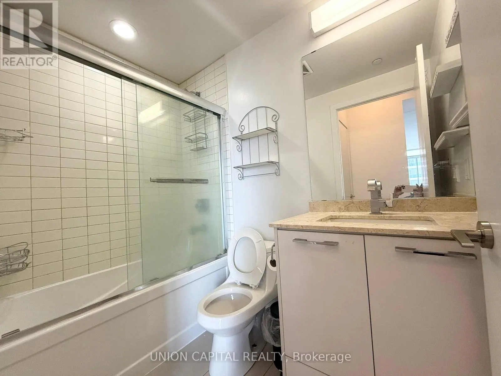 1201 - 9471 YONGE STREET