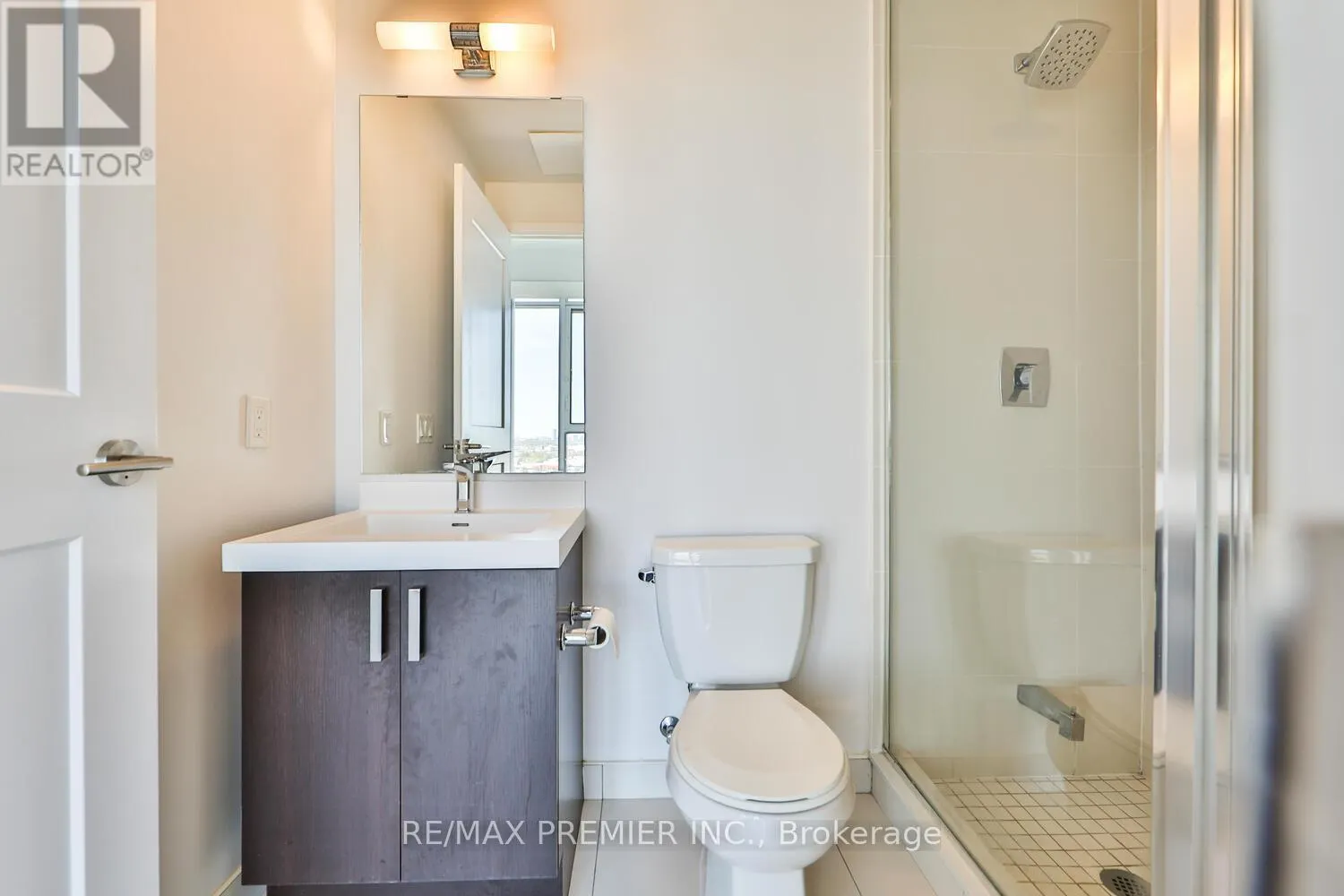 1504 - 7895 JANE STREET