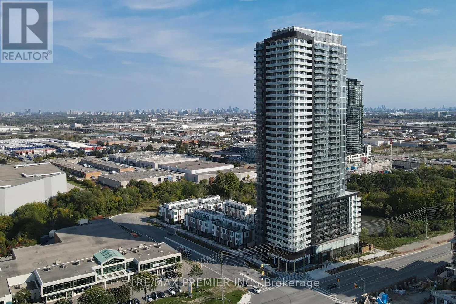 1504 - 7895 JANE STREET