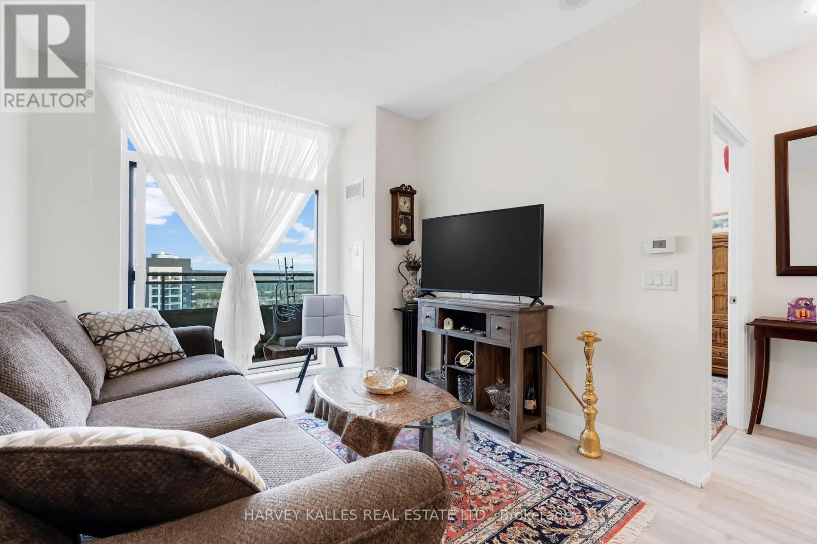 2608 - 7890 BATHURST STREET