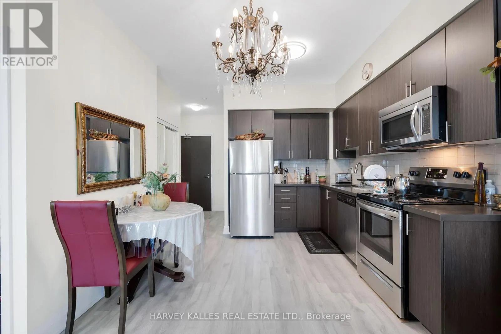 2608 - 7890 BATHURST STREET
