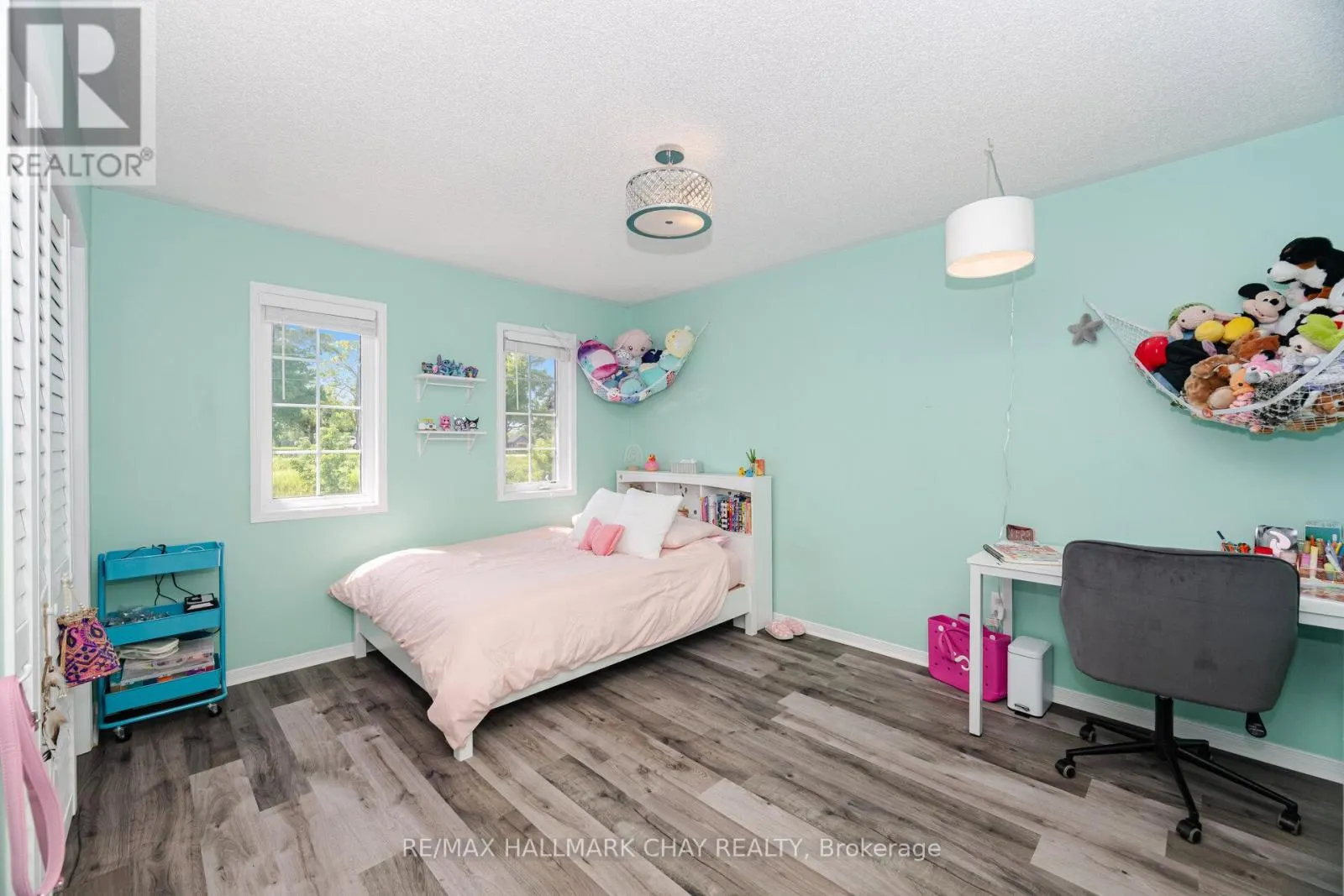 114 CAUTHERS CRESCENT