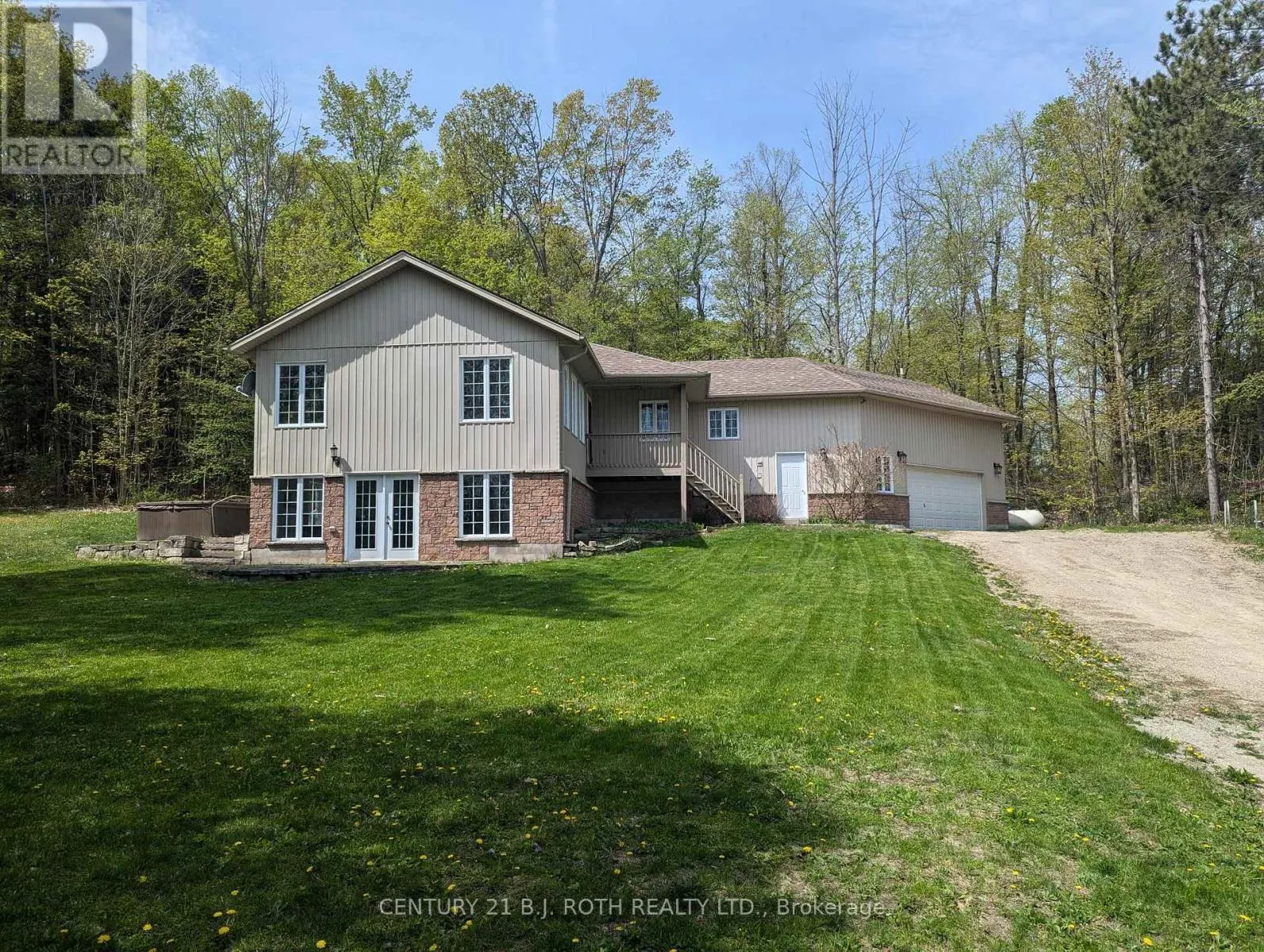 4927 25 SIDE ROAD