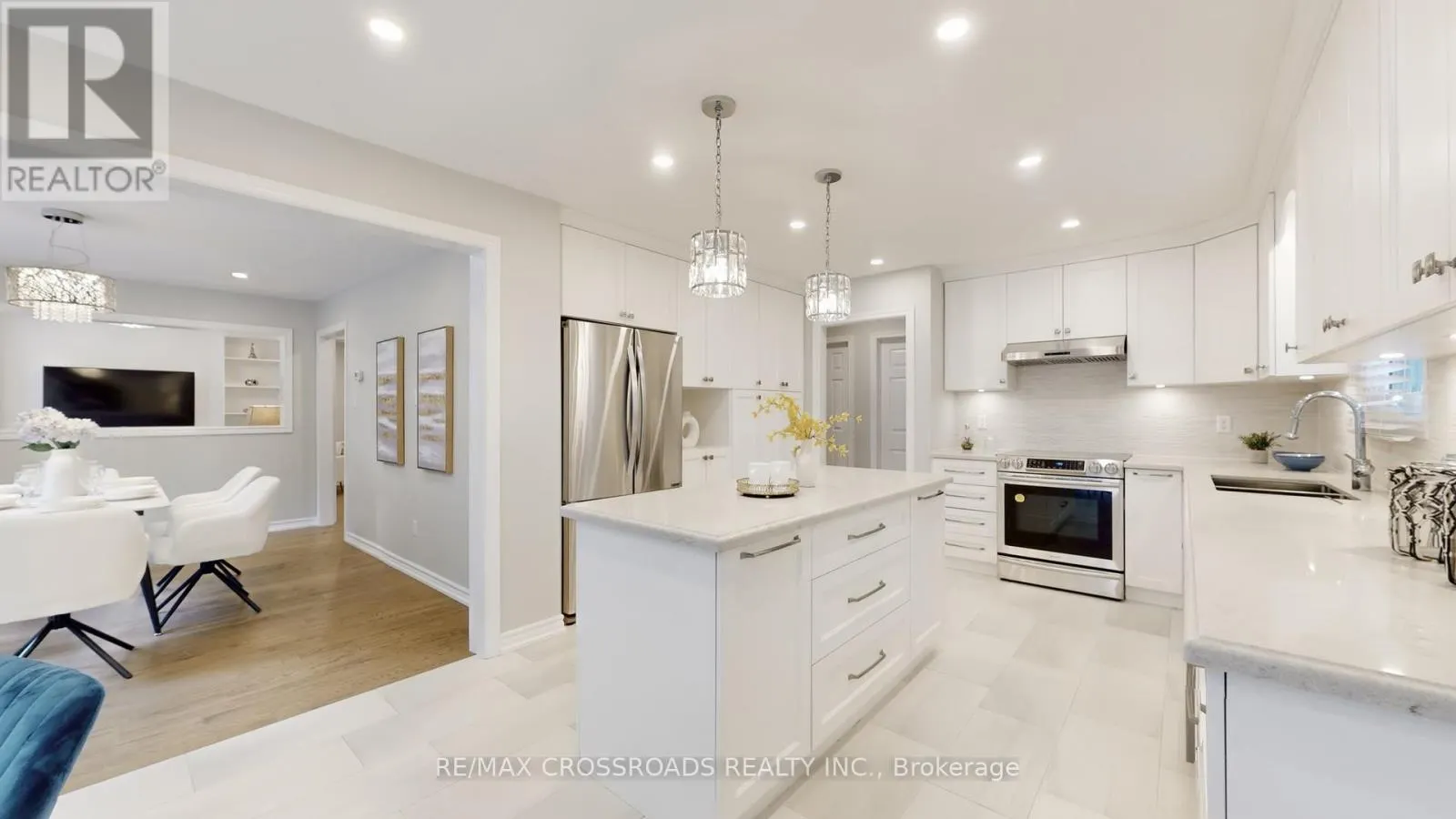 25 STRATHEARN AVENUE
