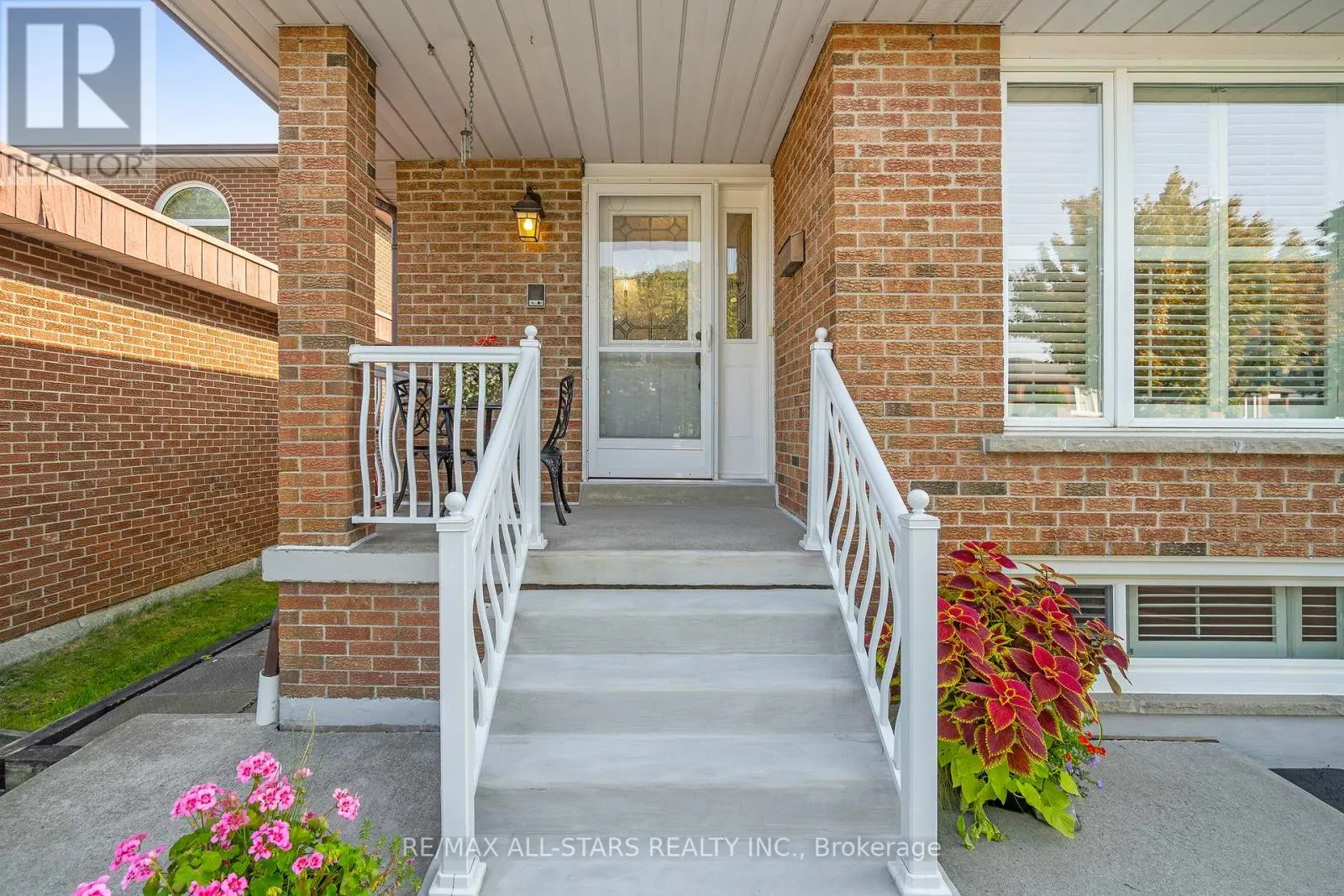 14 BARRINGTON CRESCENT