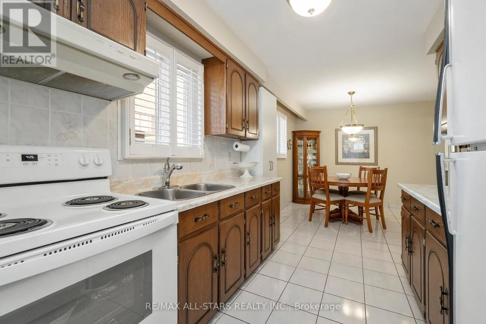 14 BARRINGTON CRESCENT