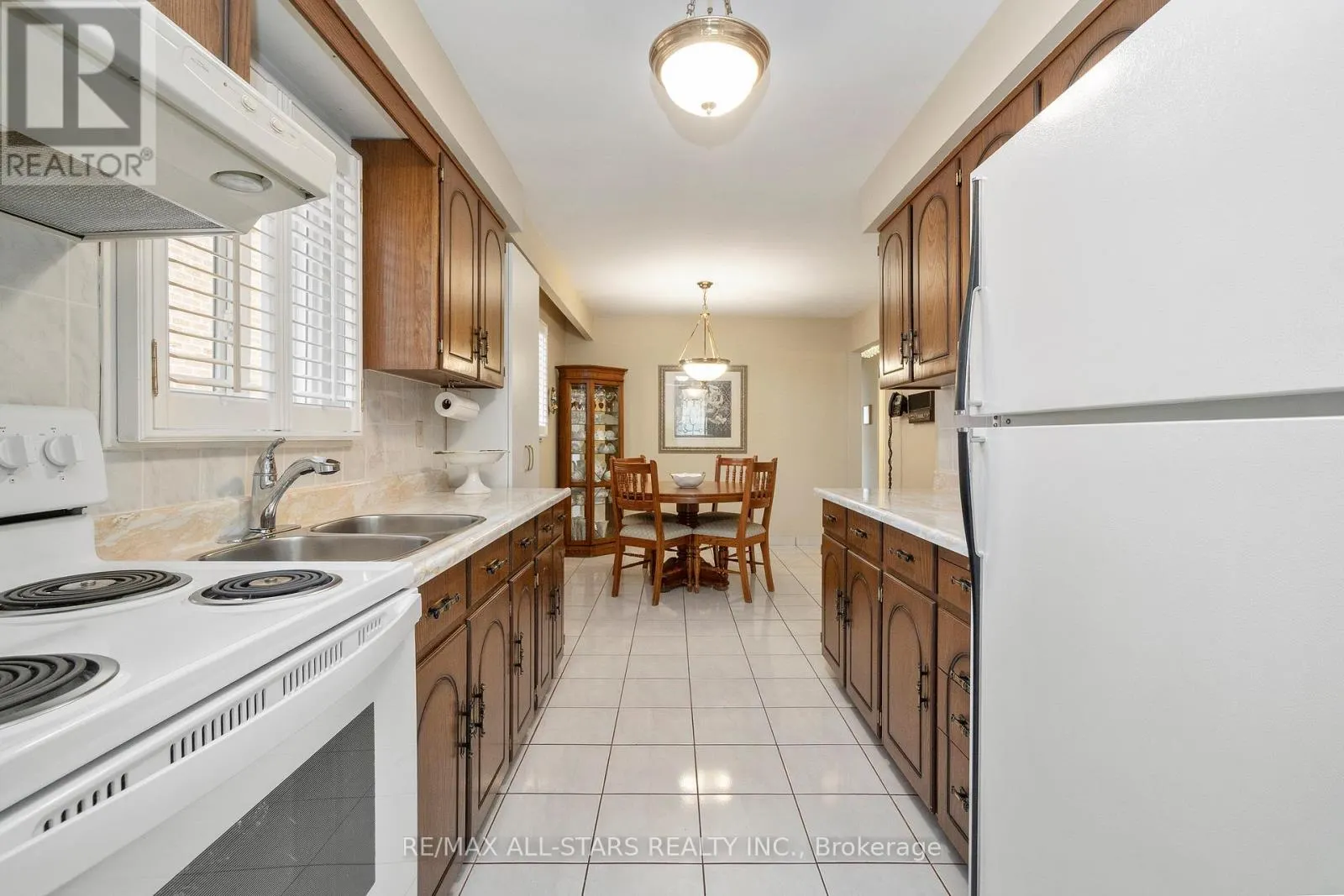 14 BARRINGTON CRESCENT