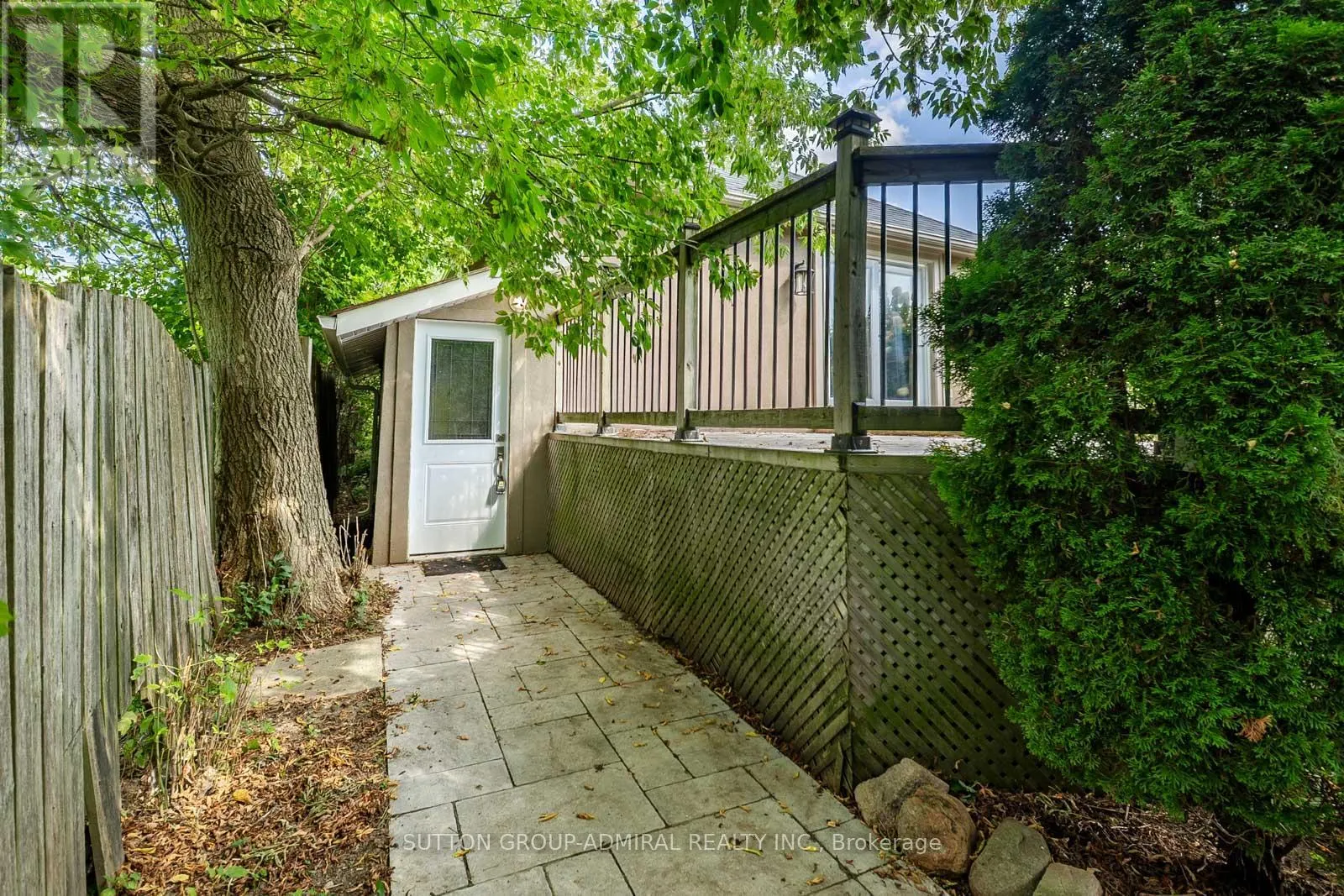 2 NEWMAN AVENUE