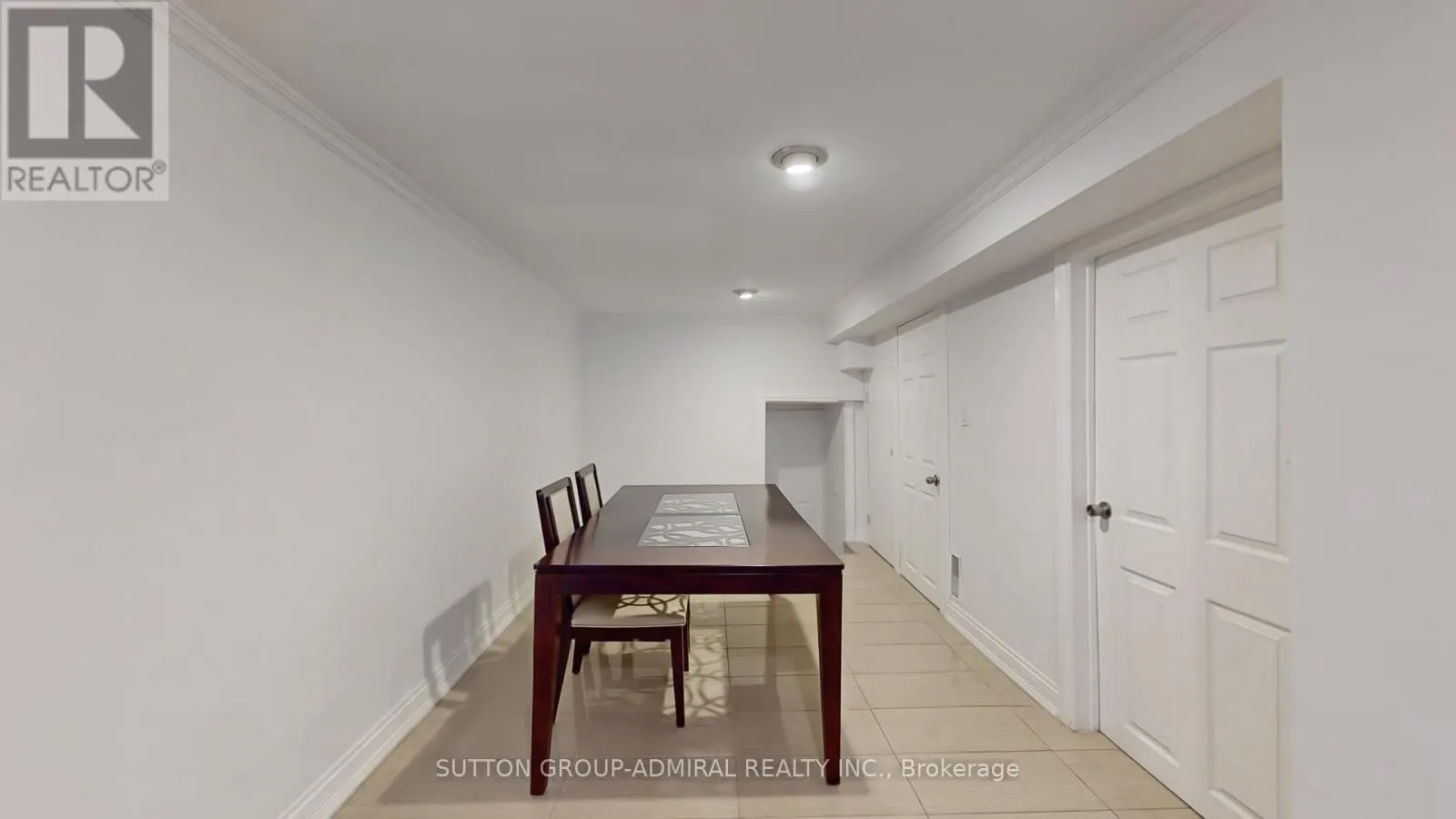 2 NEWMAN AVENUE
