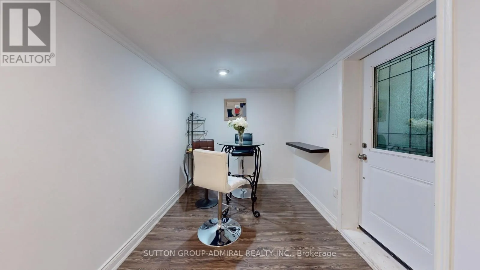 2 NEWMAN AVENUE