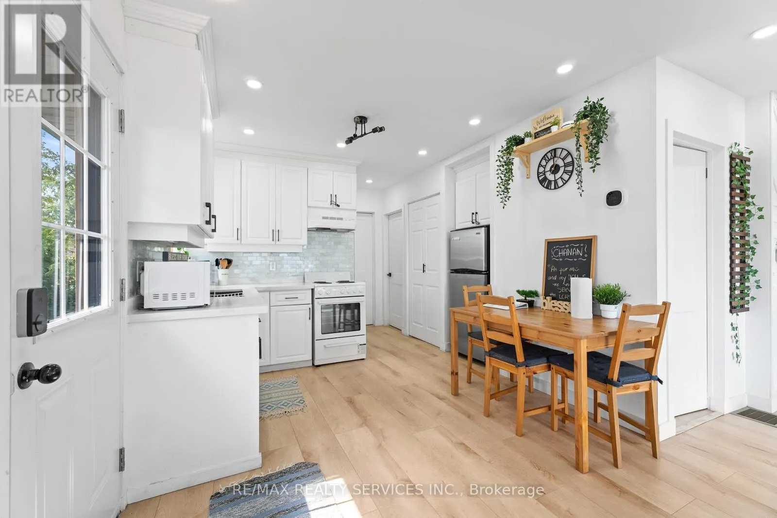 2305 CRYSTAL BEACH ROAD