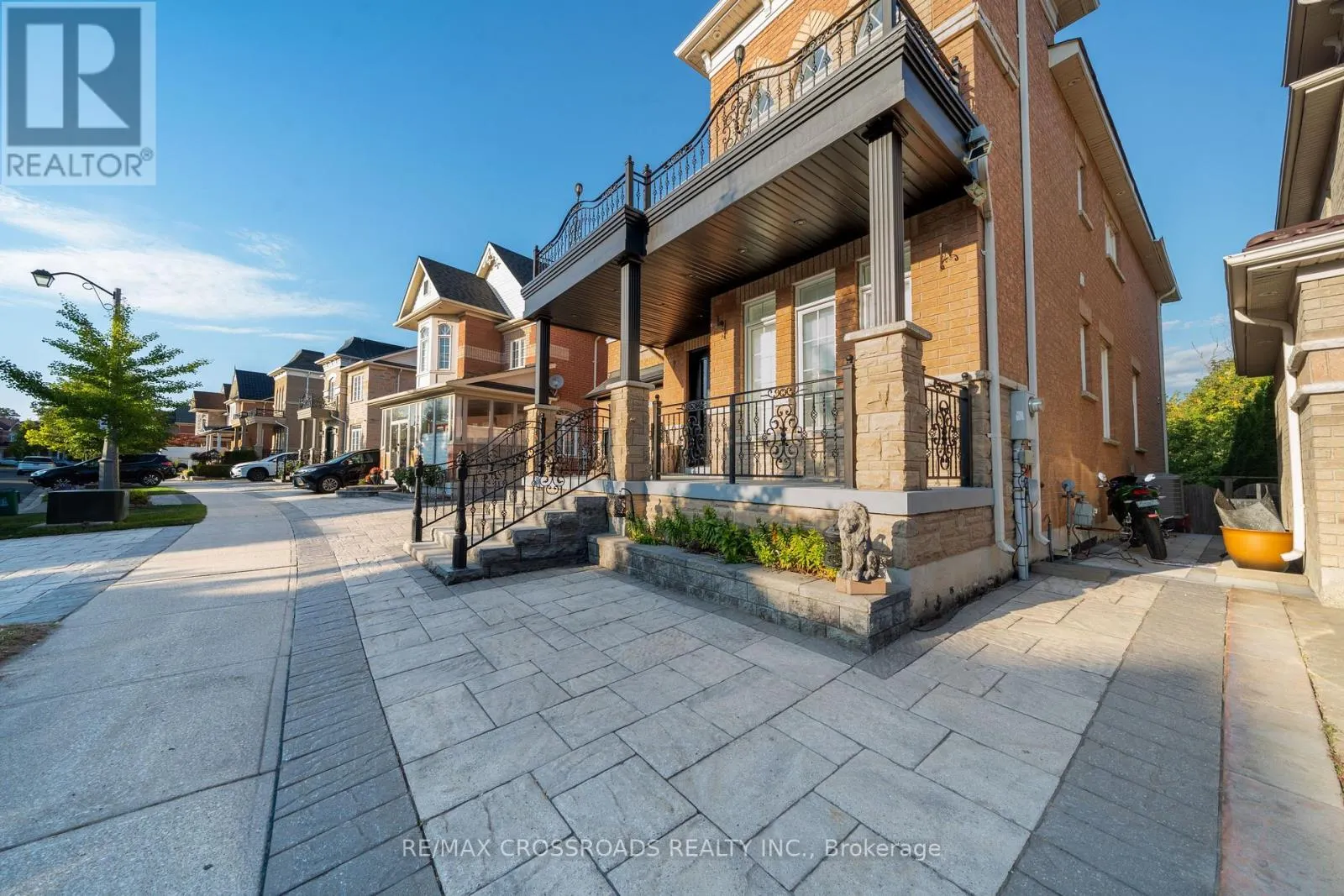 213 RIVERWALK DRIVE