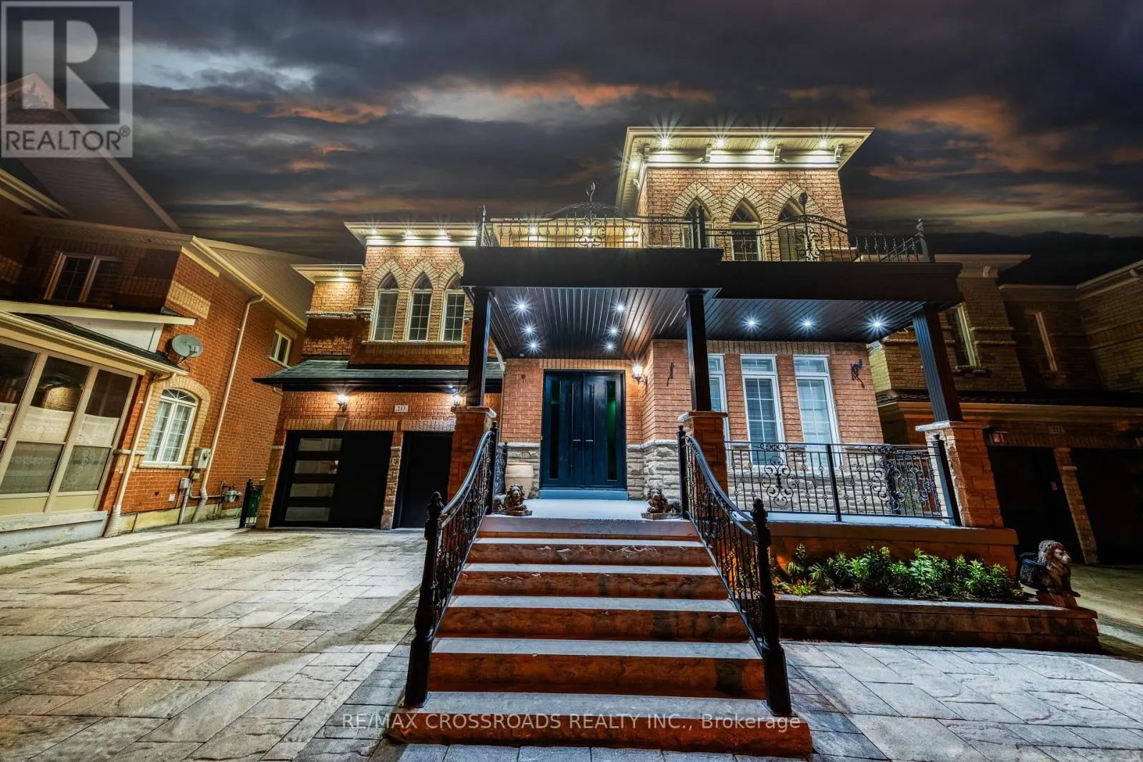 213 RIVERWALK DRIVE