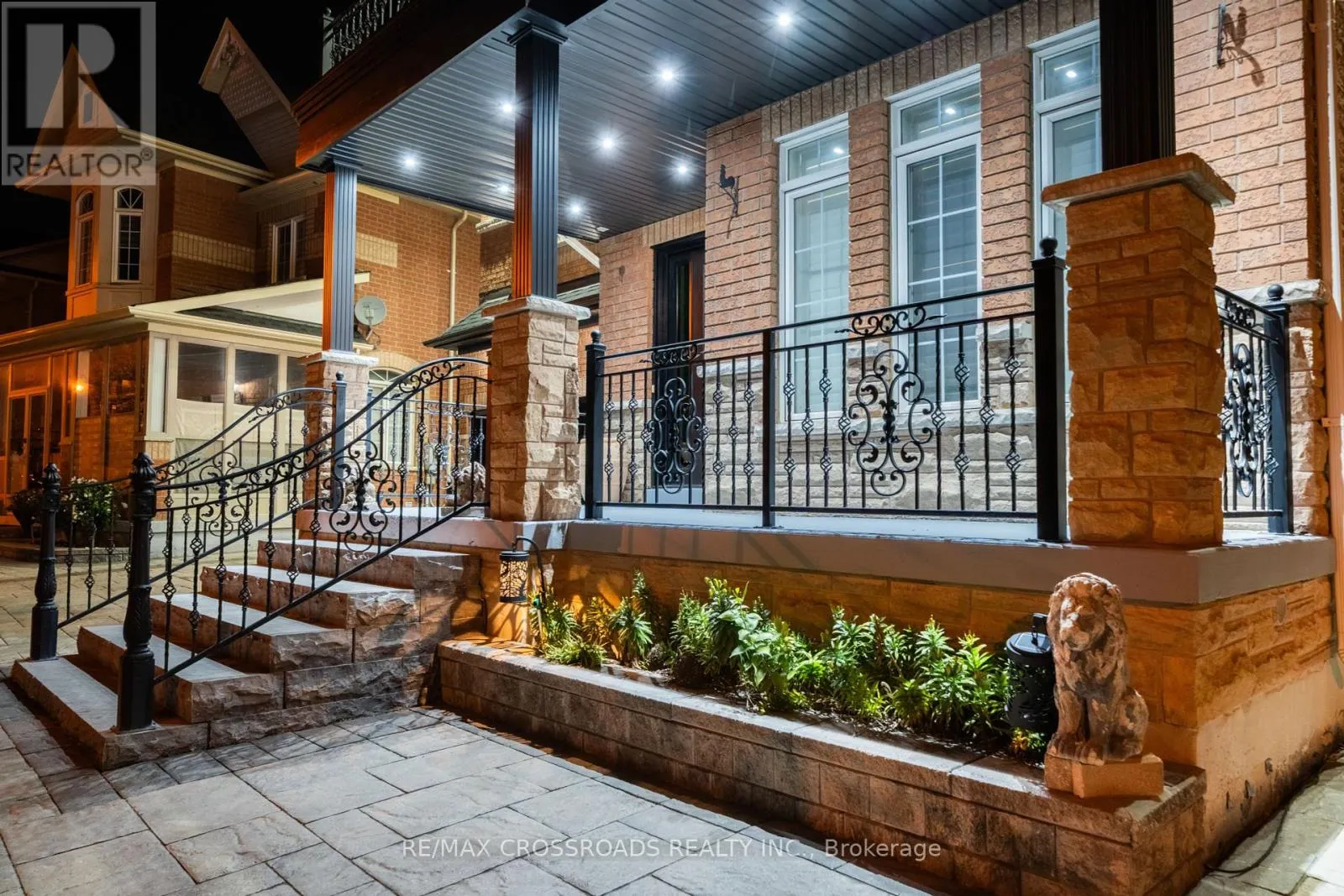 213 RIVERWALK DRIVE