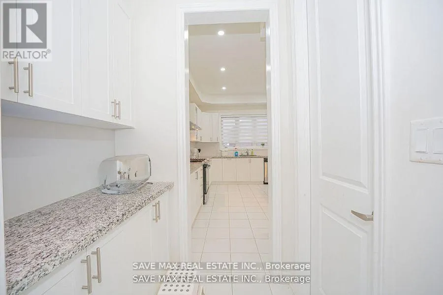 1615 CORSAL COURT