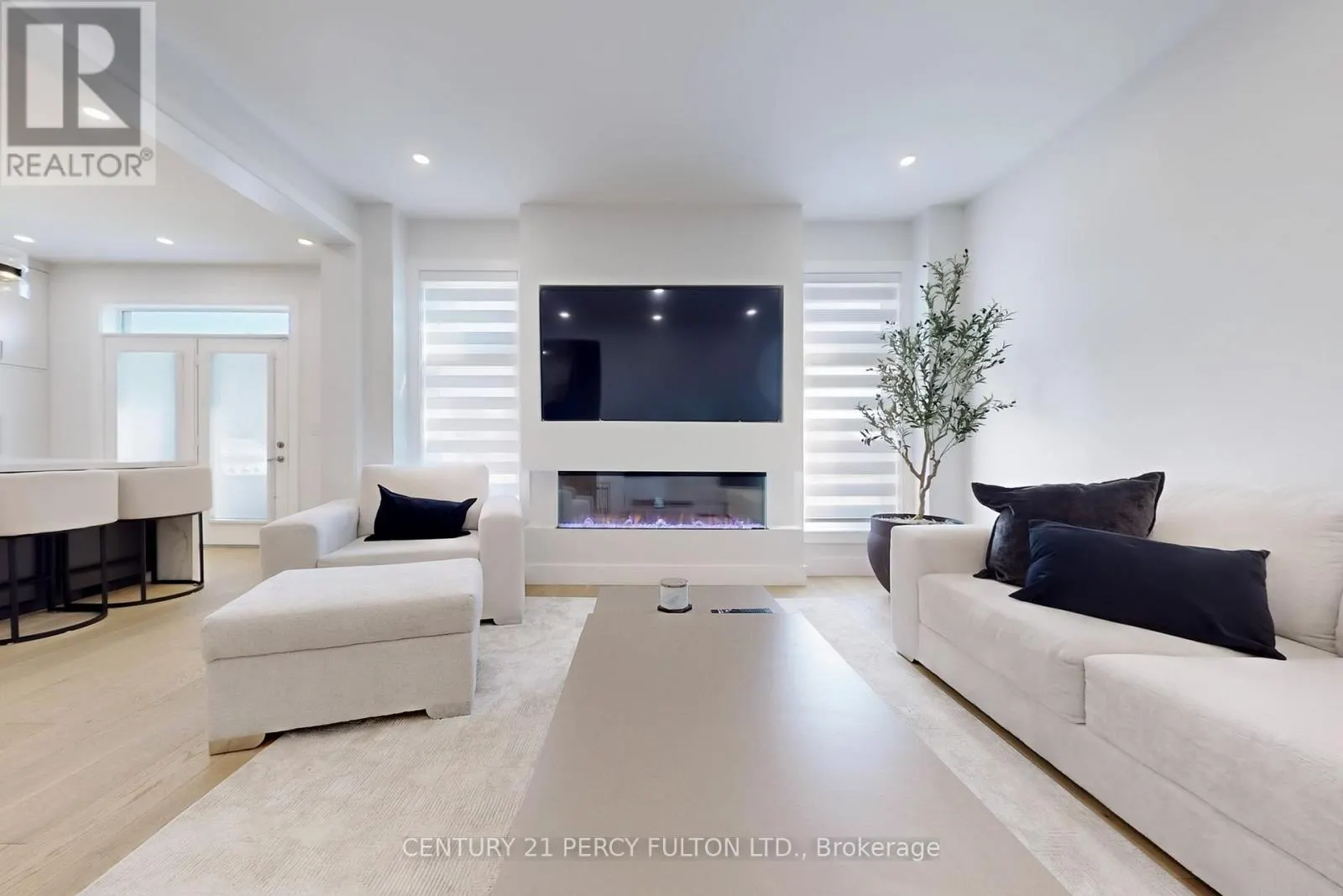 23 SAM BATTAGLIA CRESCENT