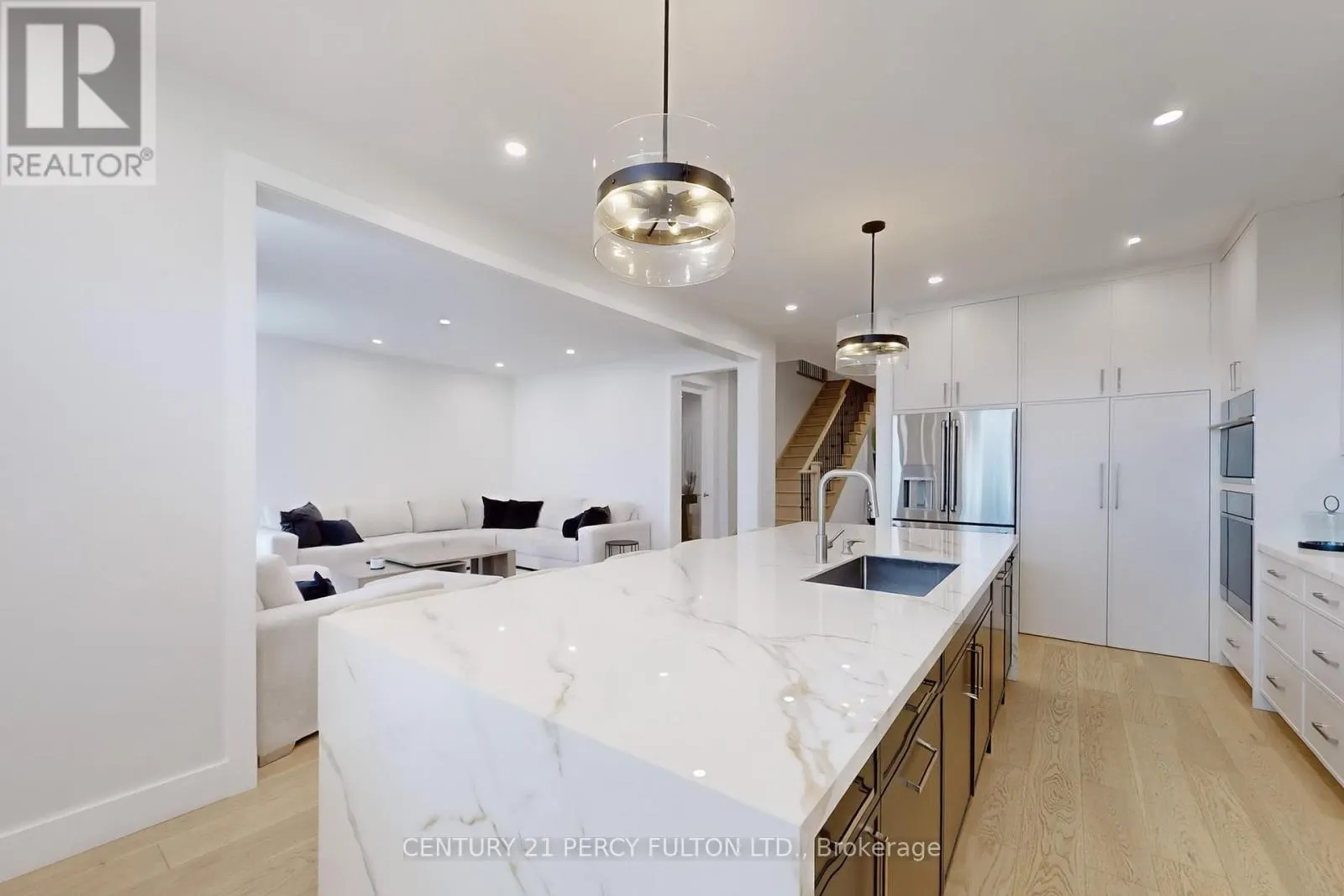 23 SAM BATTAGLIA CRESCENT