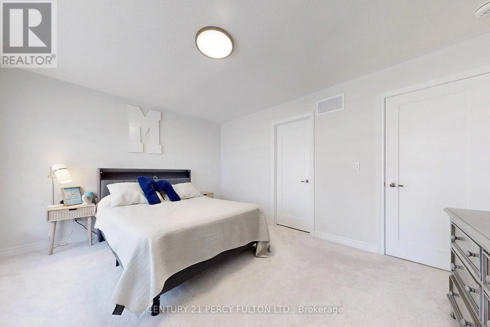 23 SAM BATTAGLIA CRESCENT