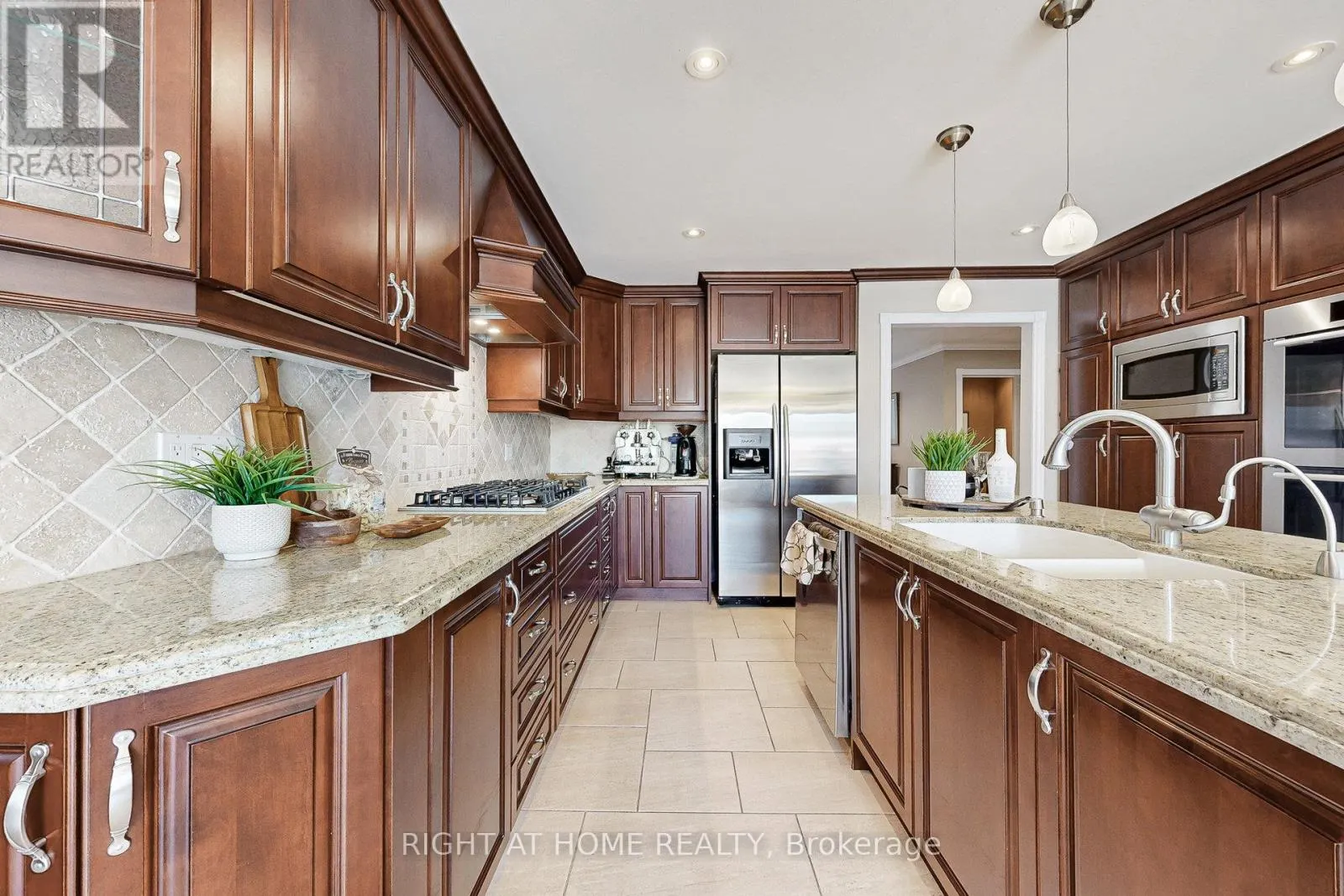 179 STRATHEARN AVENUE
