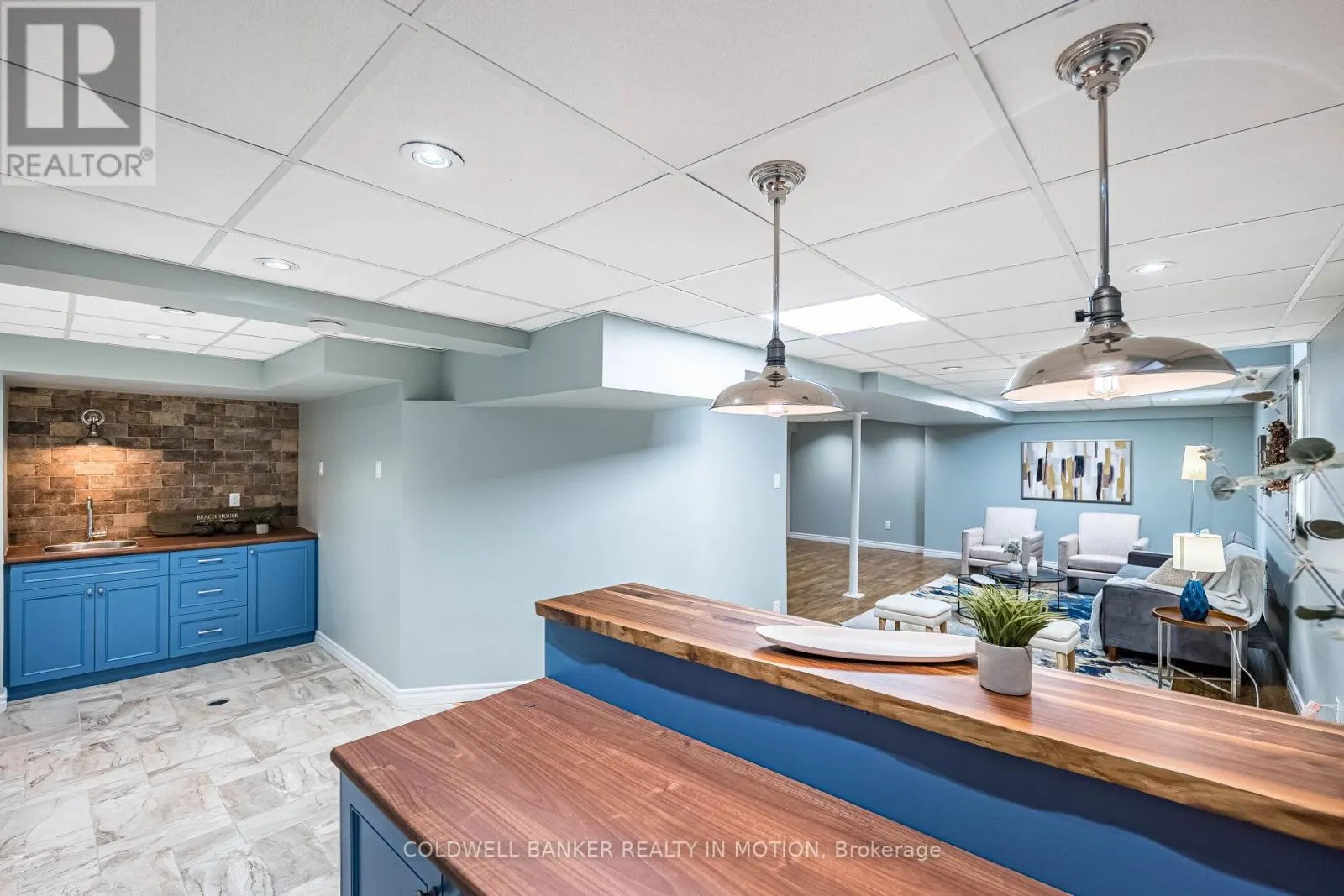 9 BUTTONFIELD ROAD