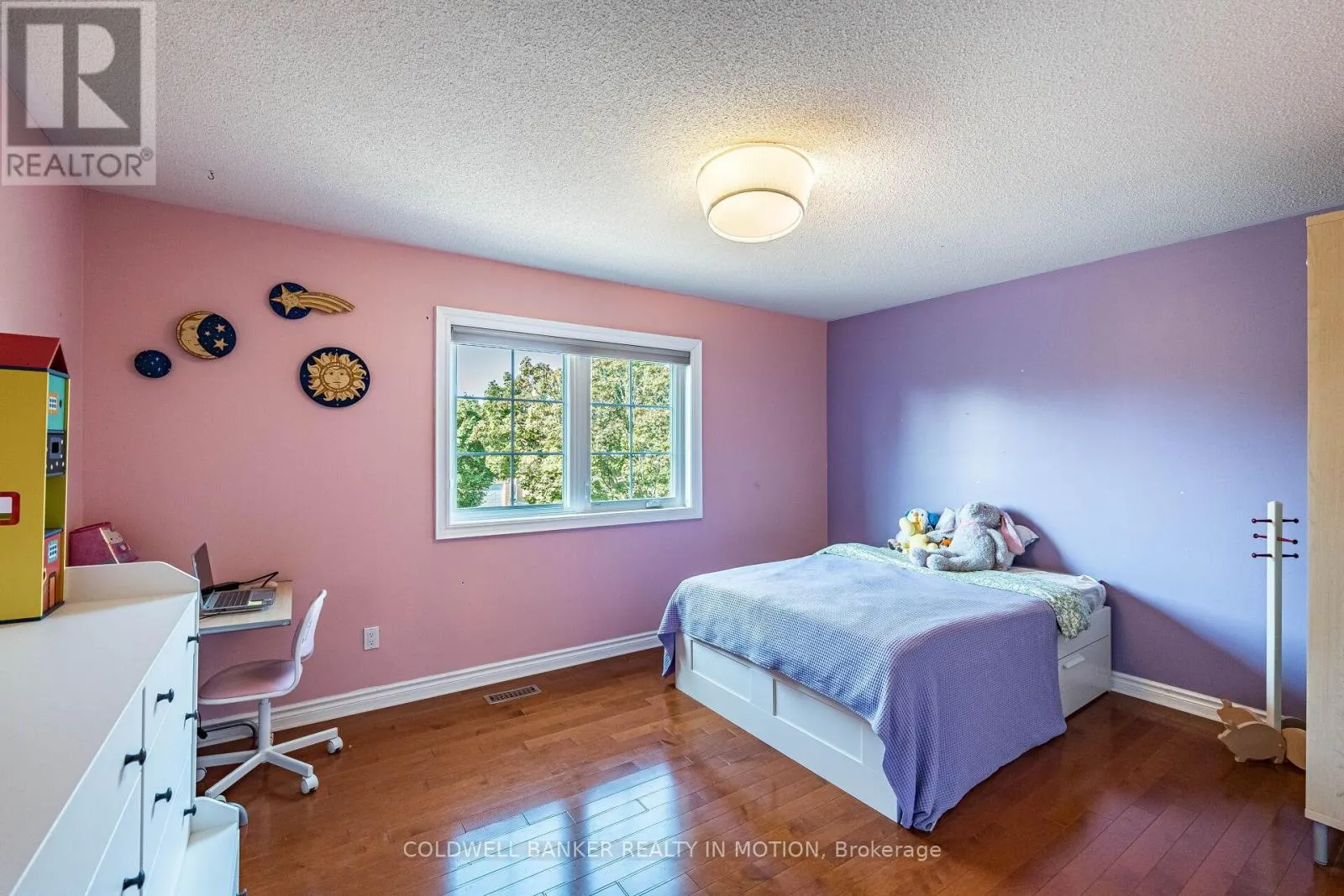 9 BUTTONFIELD ROAD