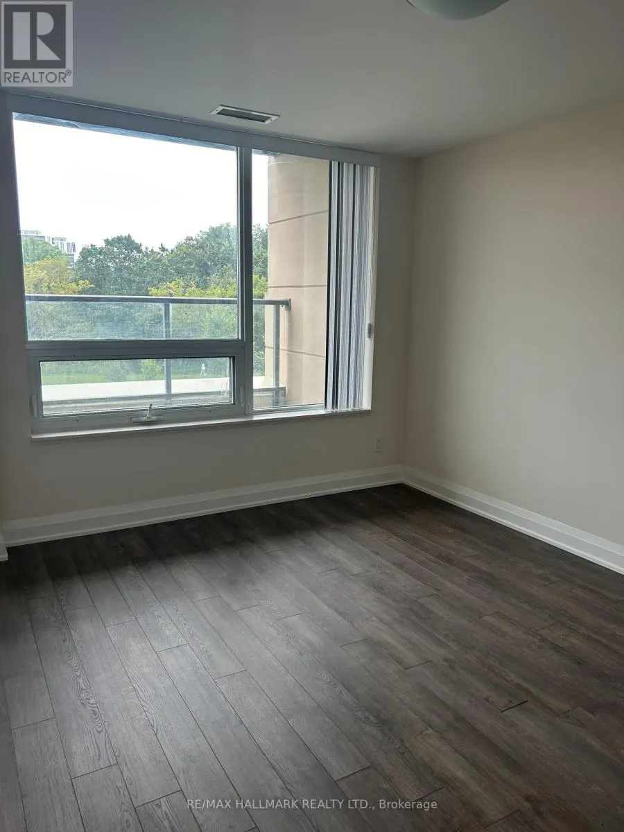323 - 18 UPTOWN DRIVE