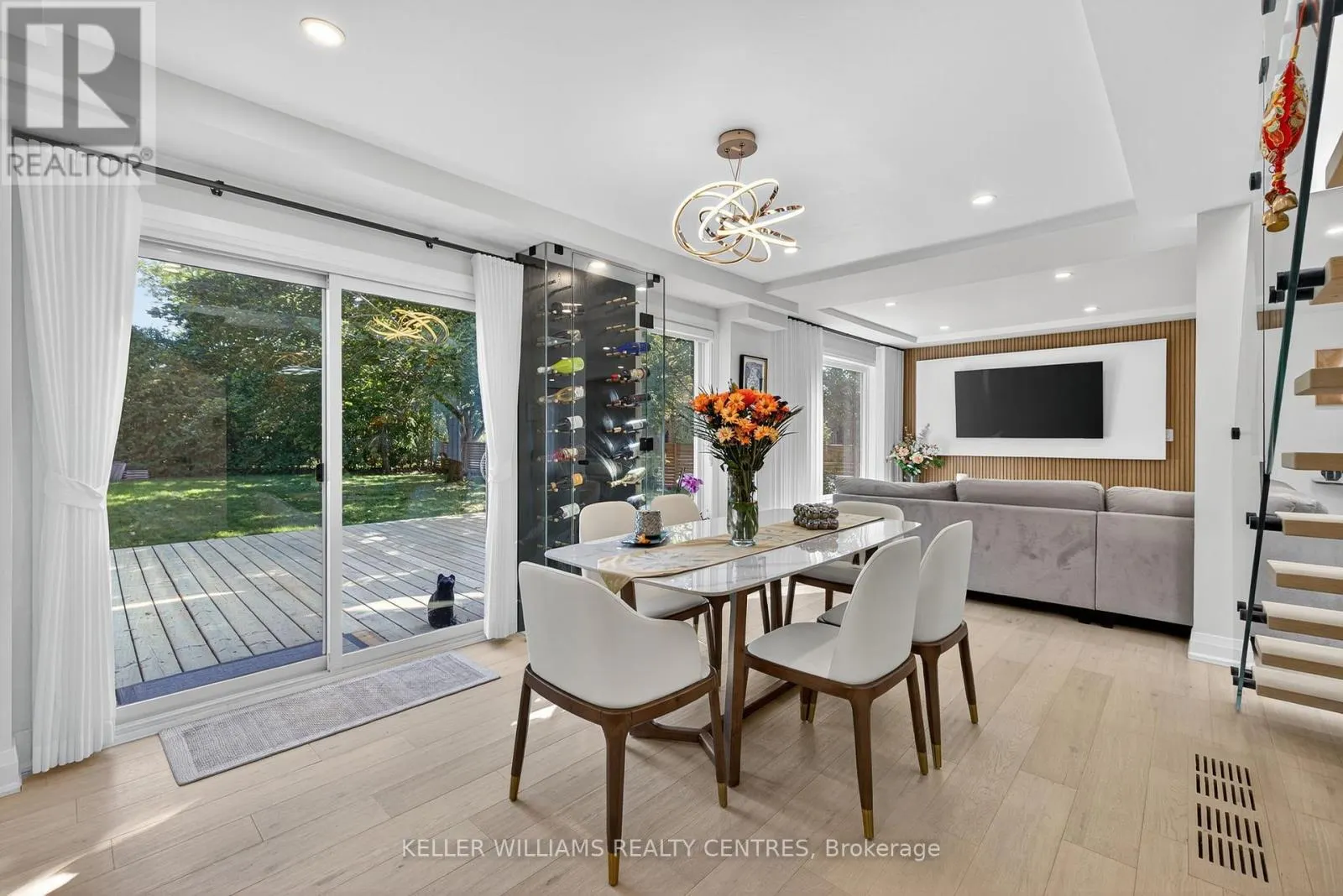 1 ROSEGARDEN CRESCENT