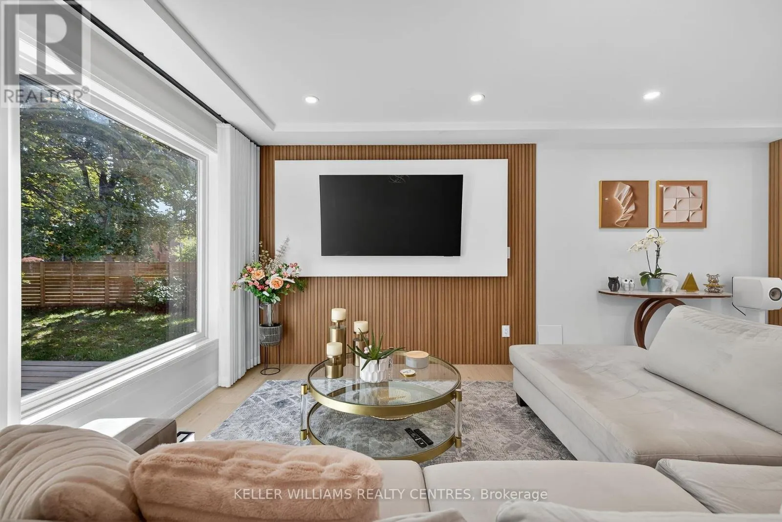 1 ROSEGARDEN CRESCENT