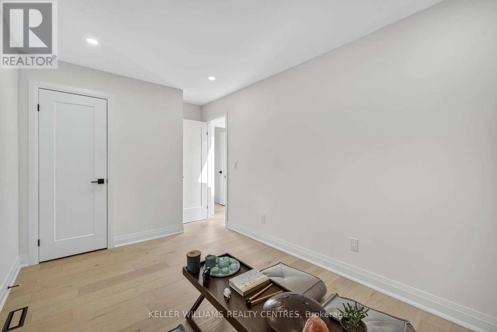 1 ROSEGARDEN CRESCENT