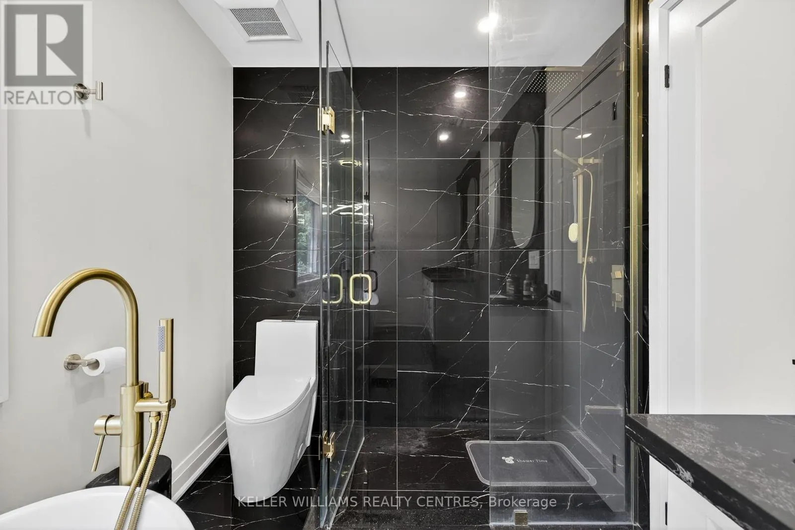 1 ROSEGARDEN CRESCENT
