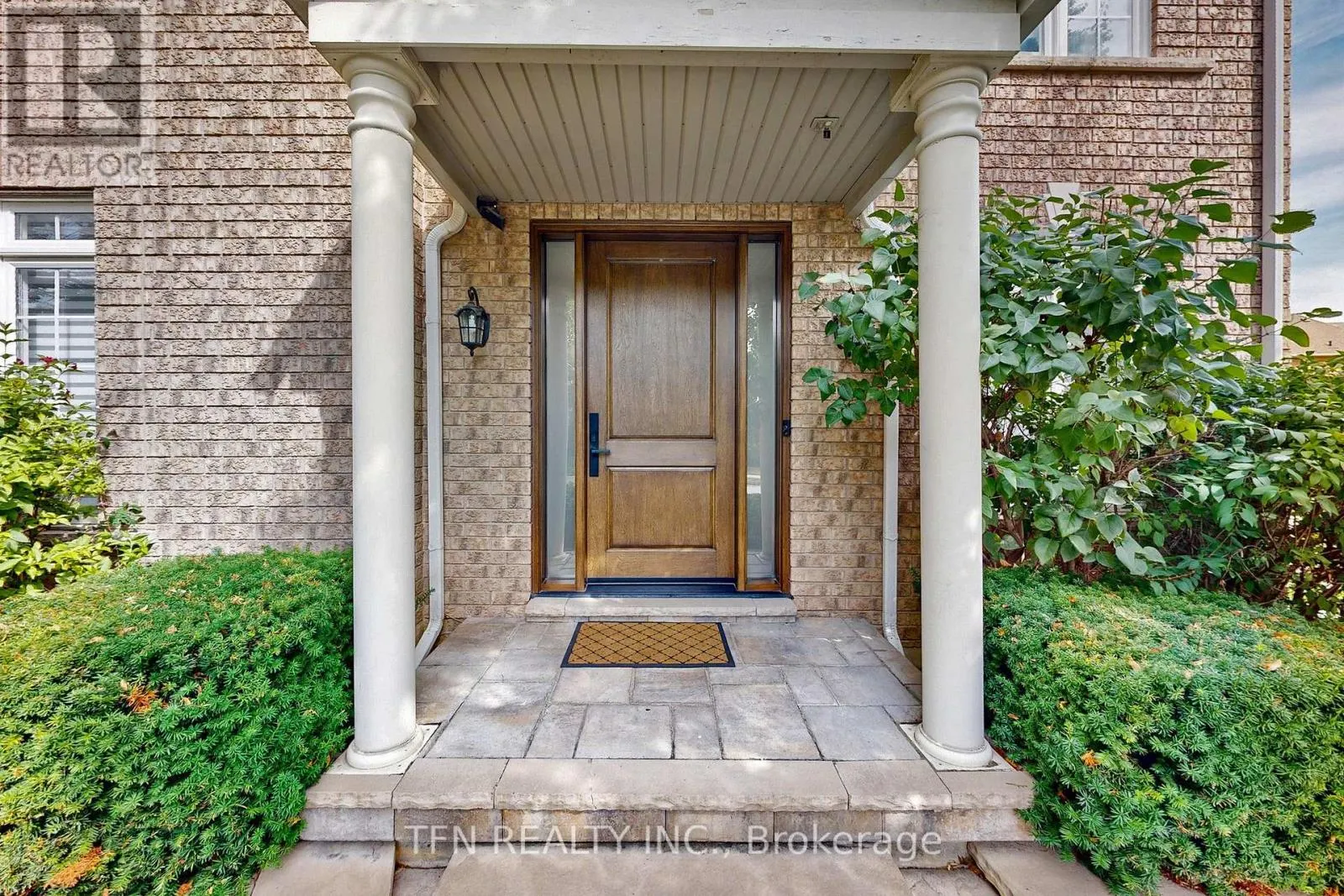 177 BENTOAK CRESCENT