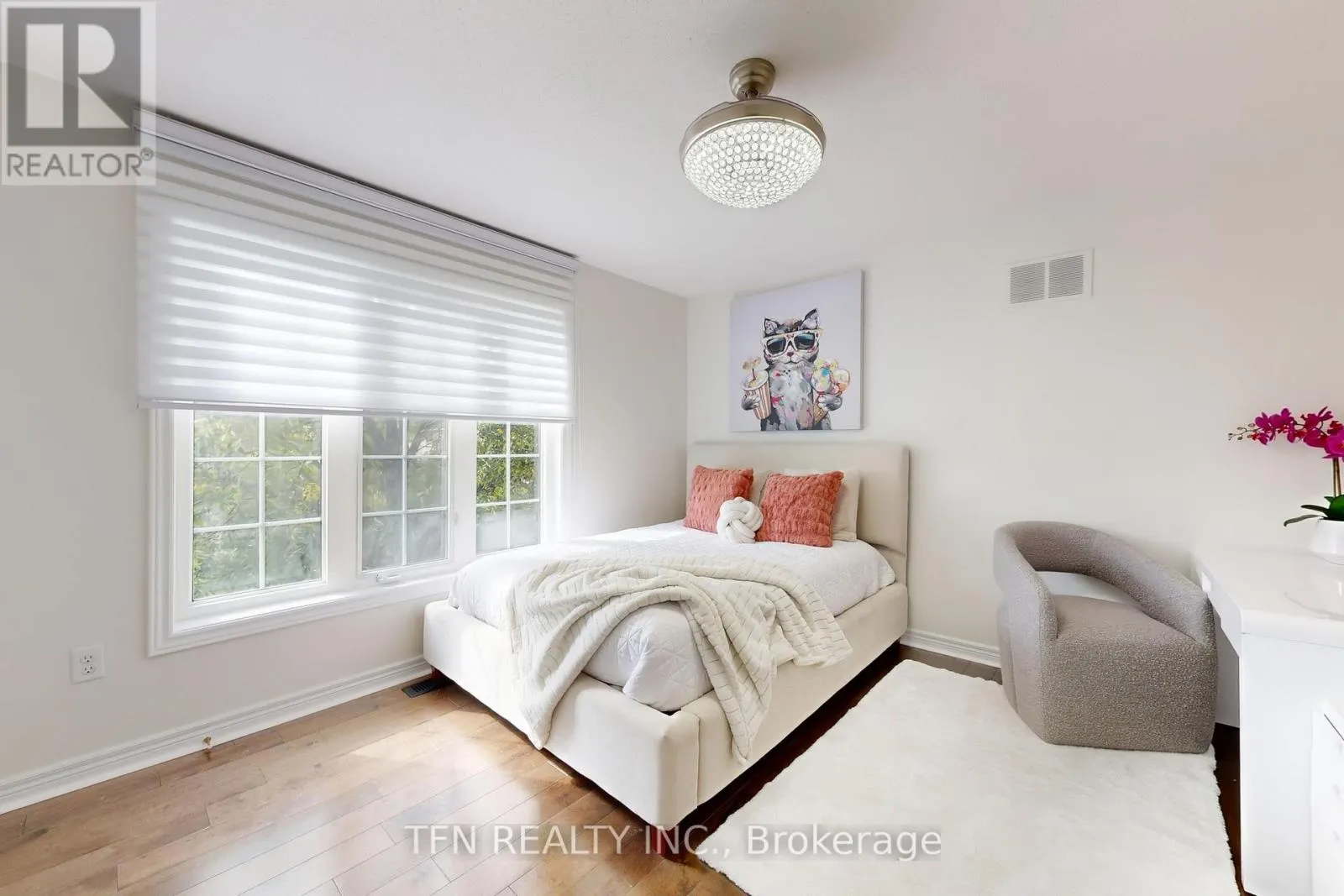 177 BENTOAK CRESCENT