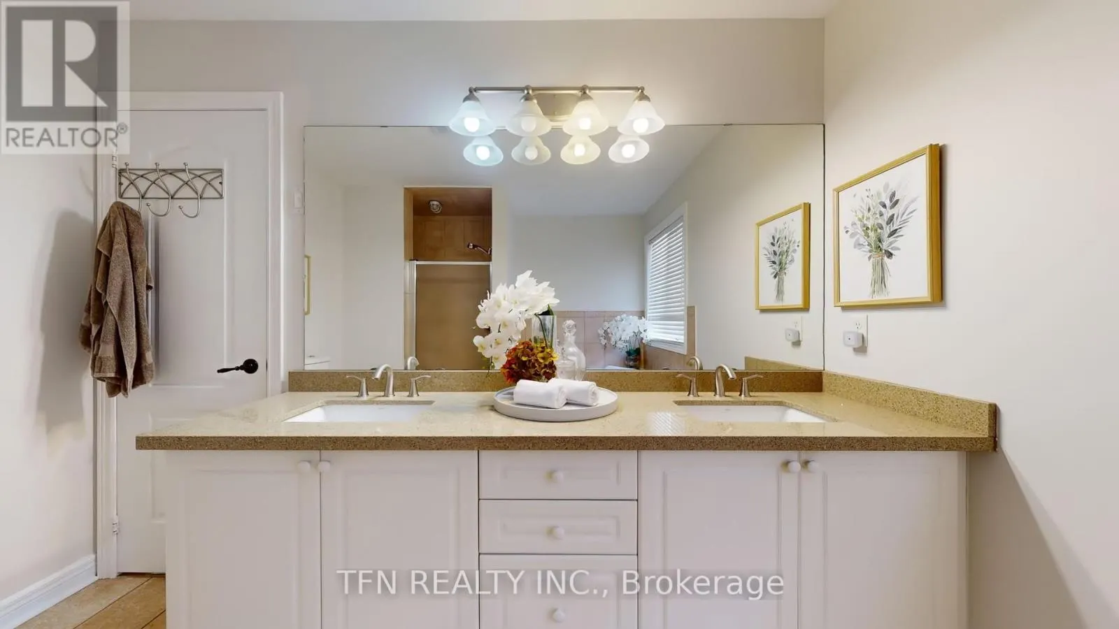 177 BENTOAK CRESCENT