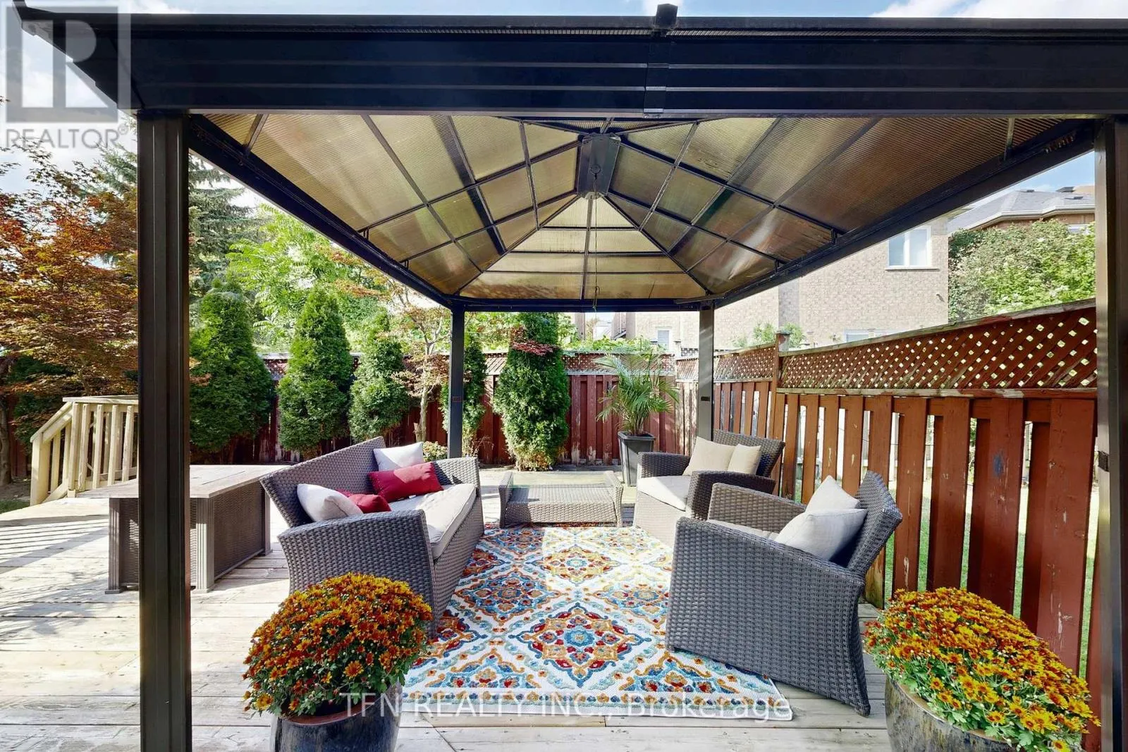 177 BENTOAK CRESCENT