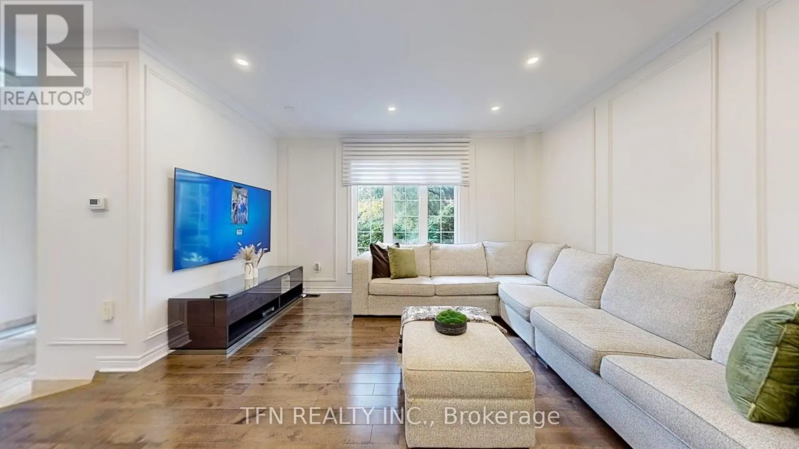 177 BENTOAK CRESCENT