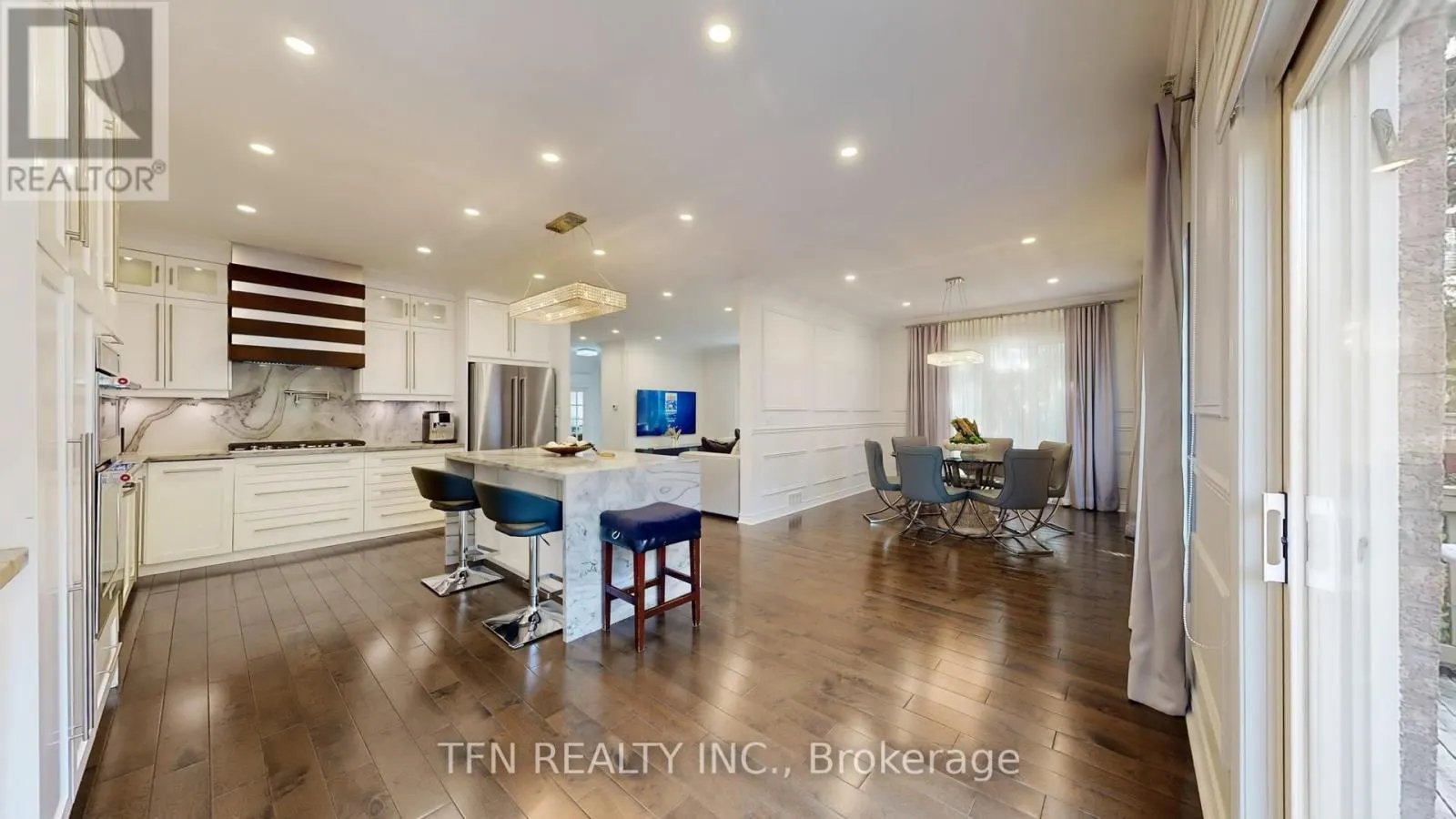 177 BENTOAK CRESCENT