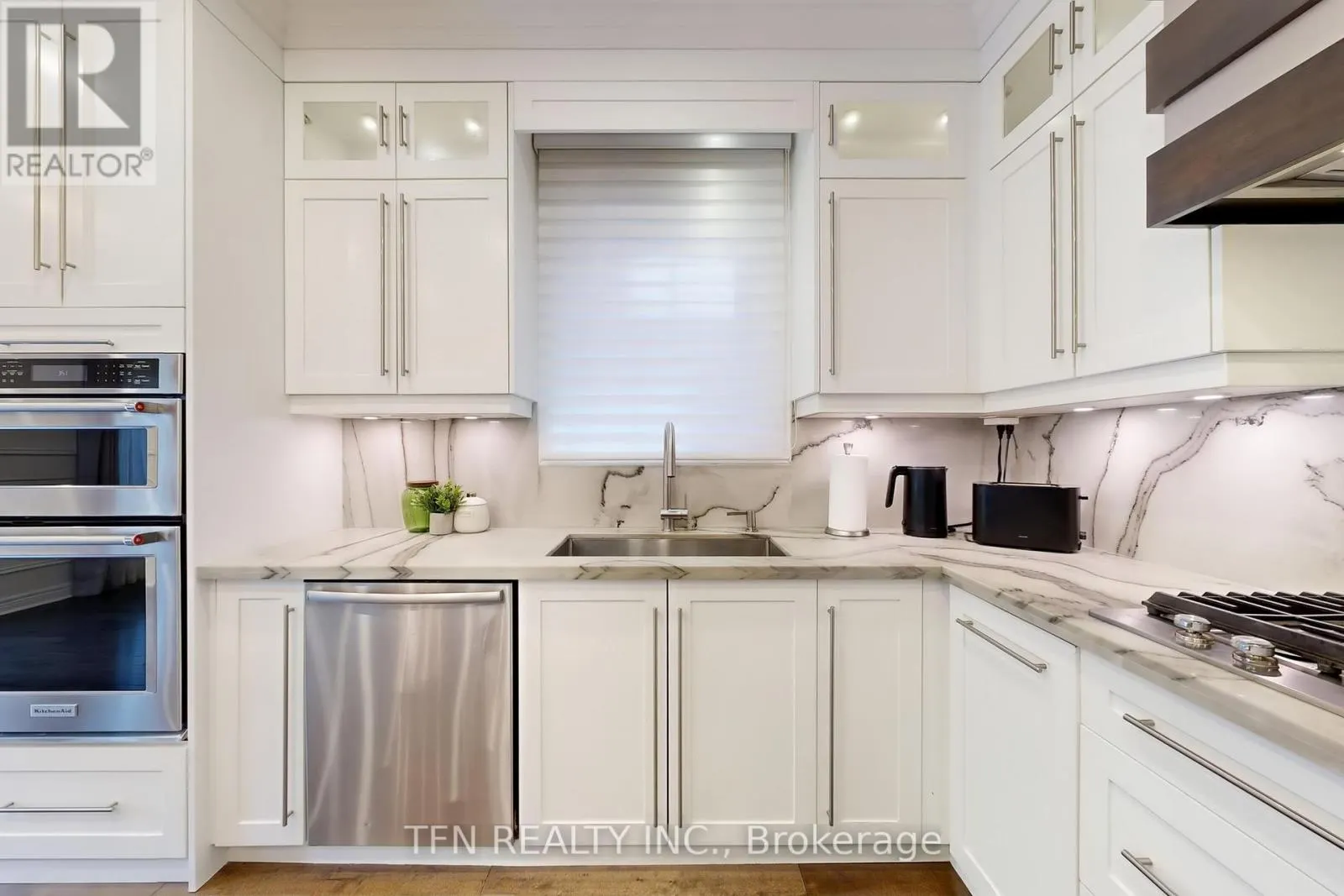 177 BENTOAK CRESCENT