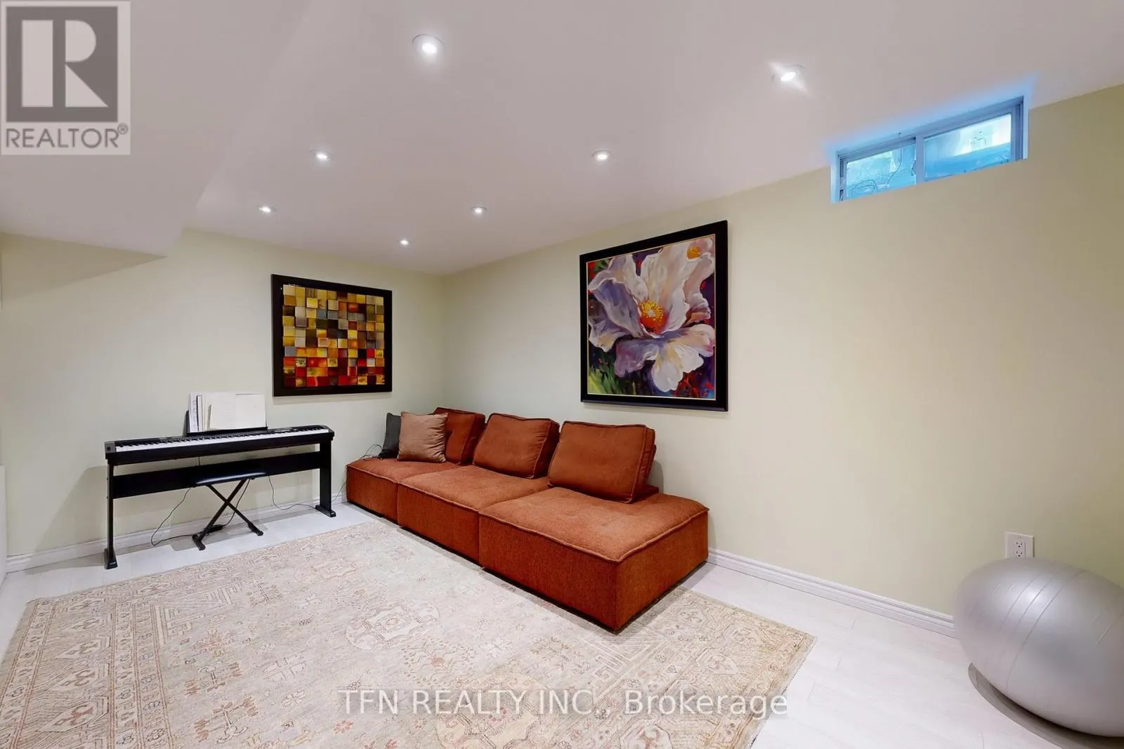 177 BENTOAK CRESCENT