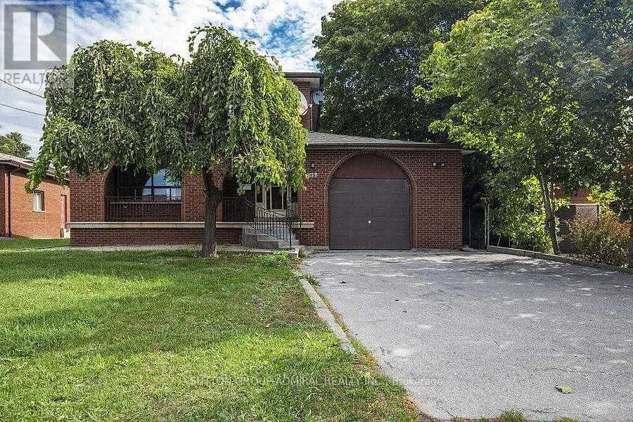 MAIN/UP - 7881 DUFFERIN STREET