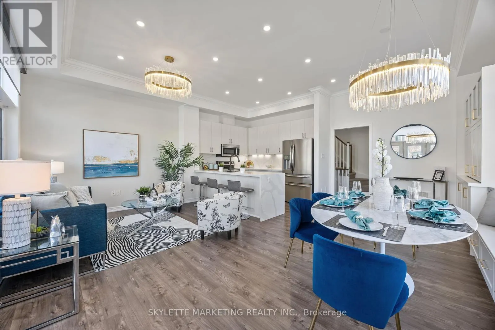 2 CORNERBANK CRESCENT