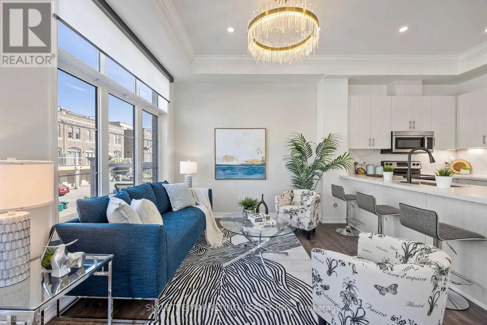 2 CORNERBANK CRESCENT