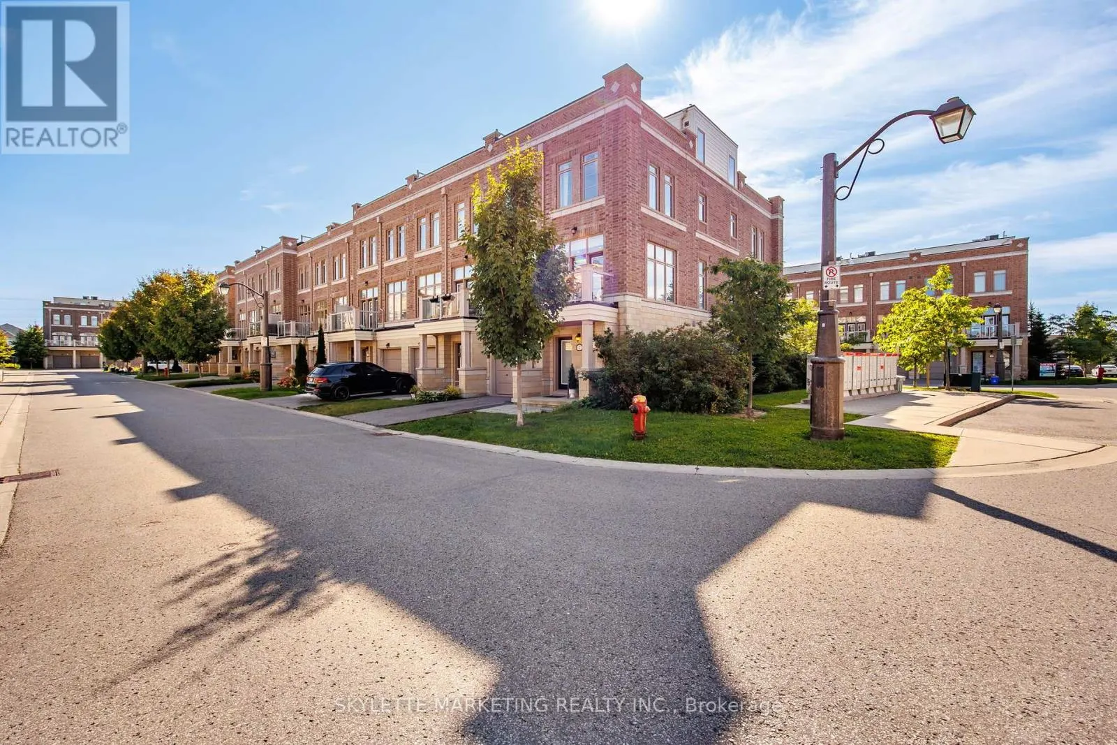 2 CORNERBANK CRESCENT