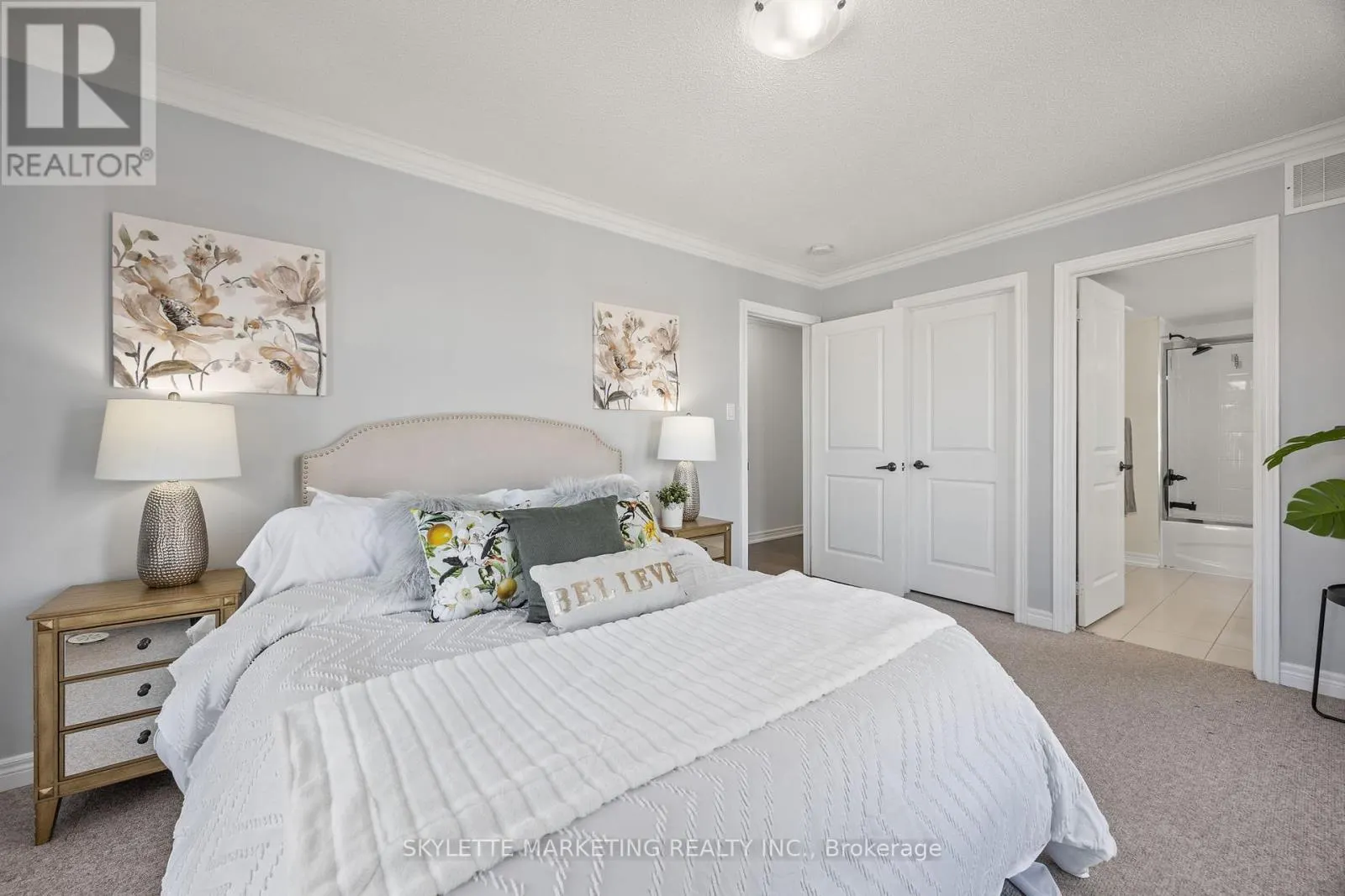 2 CORNERBANK CRESCENT