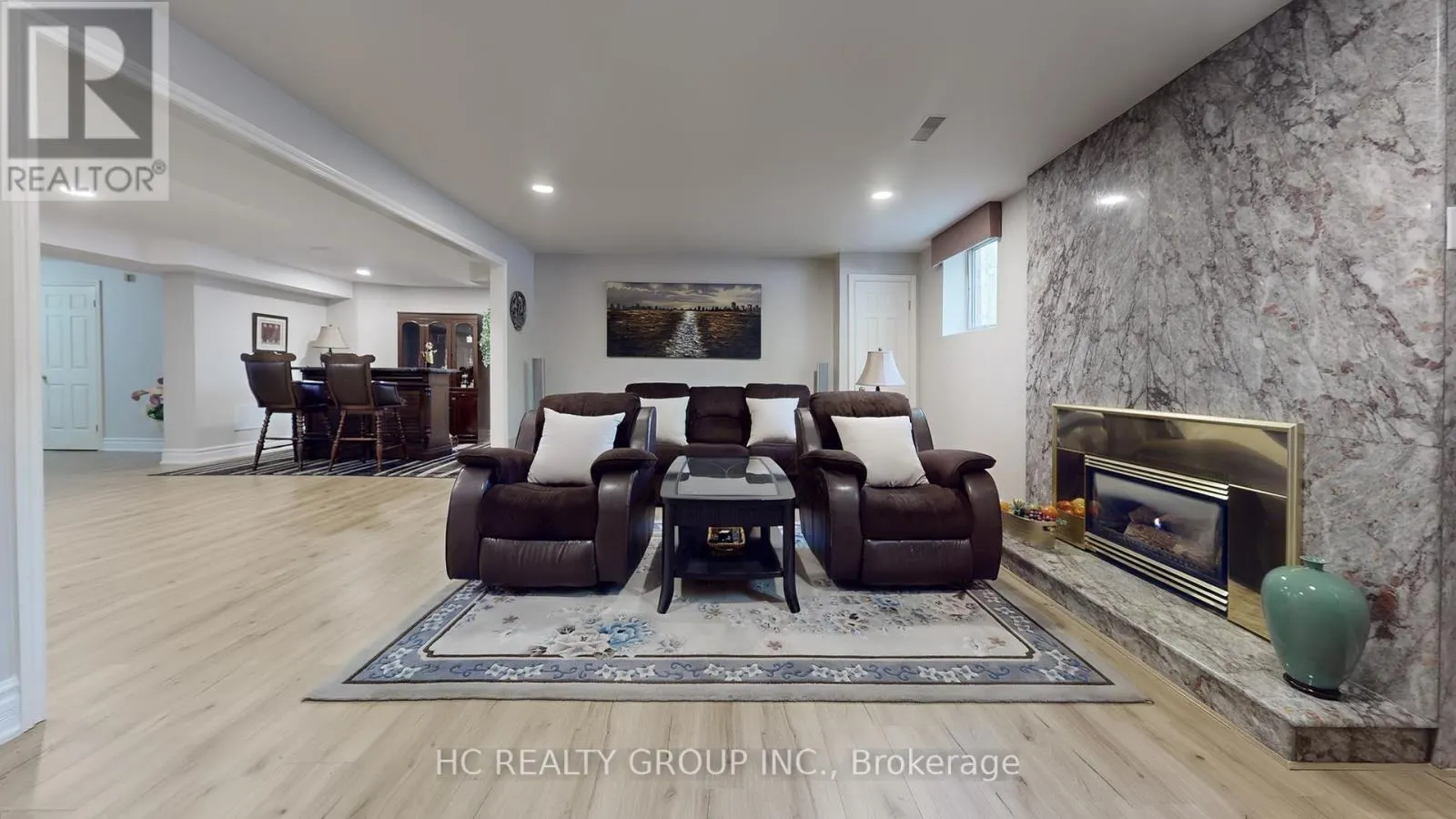 2 GLENRIDGE DRIVE