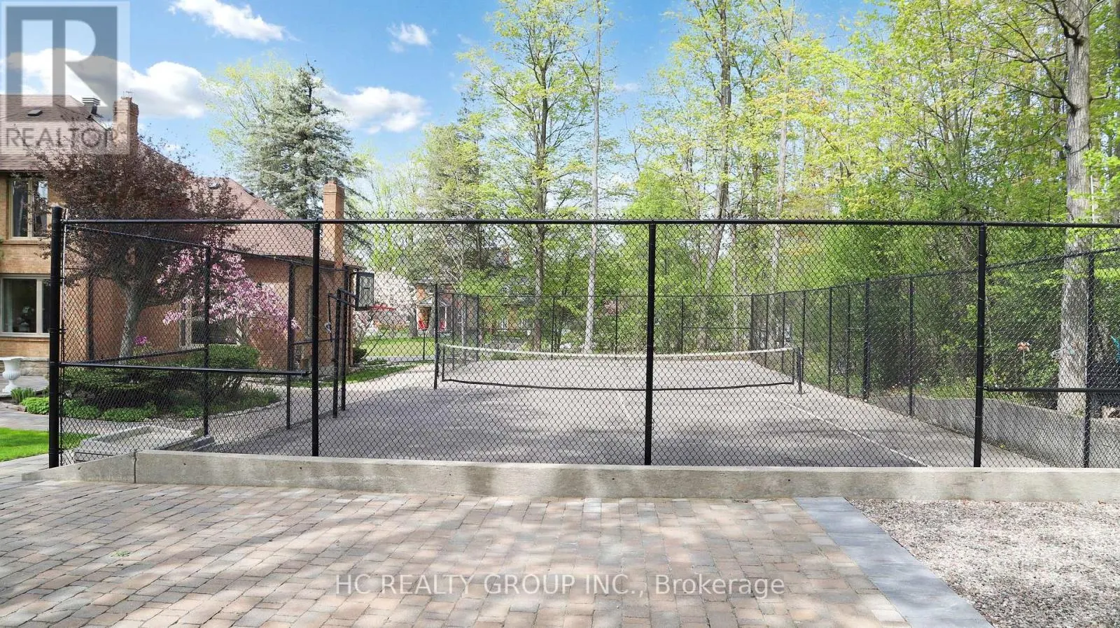 2 GLENRIDGE DRIVE