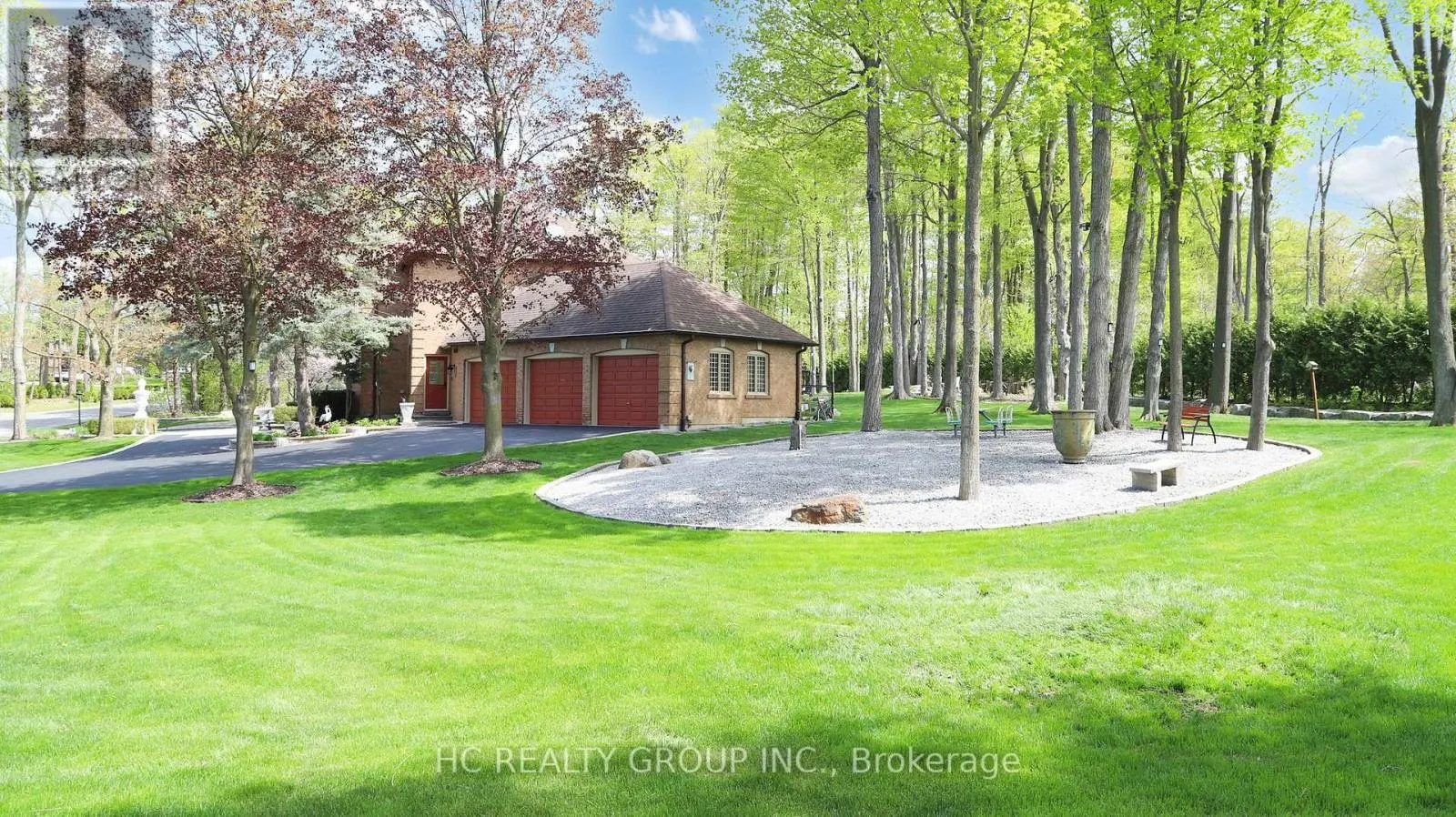 2 GLENRIDGE DRIVE